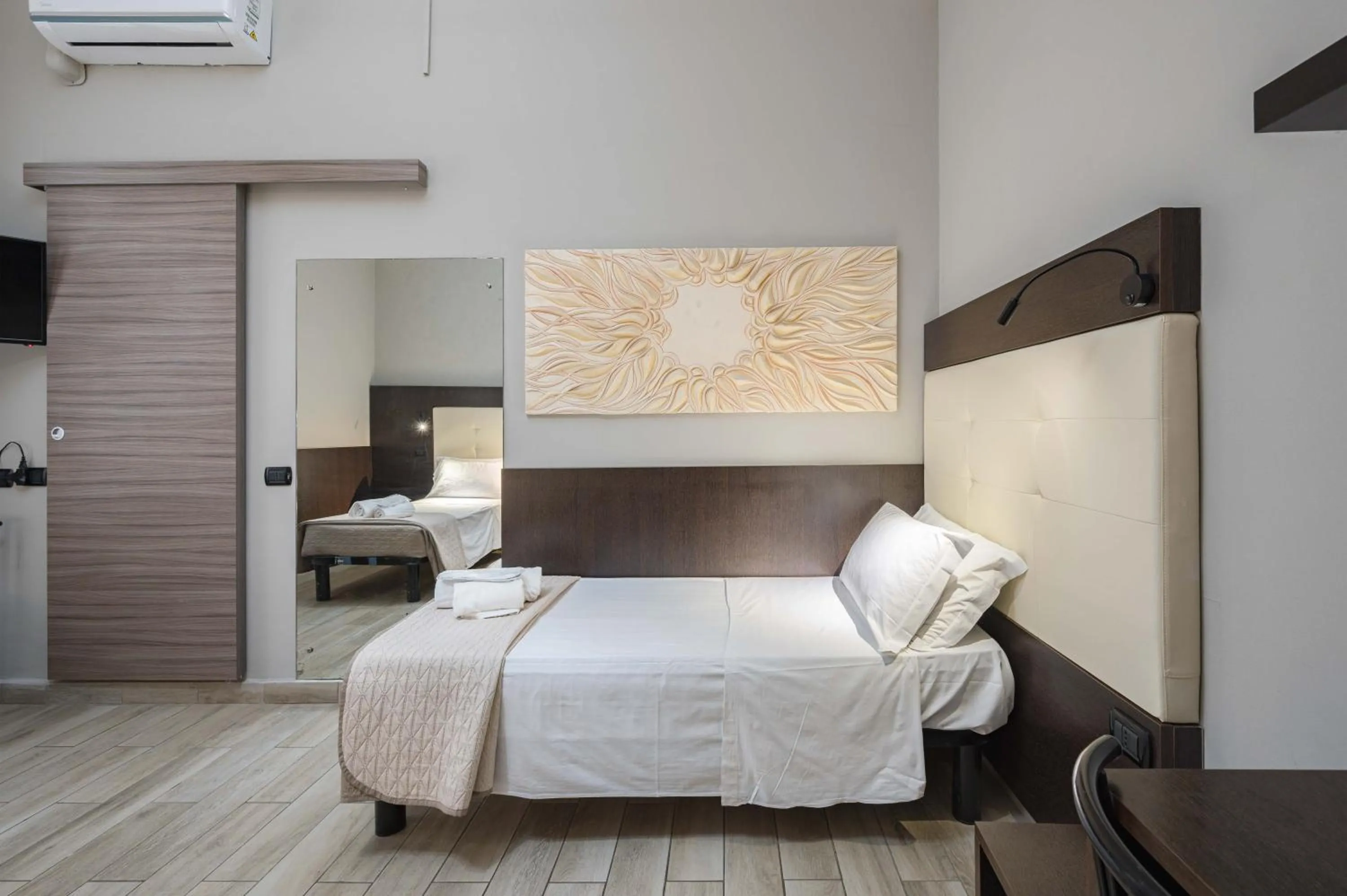 Bed in Hotel Bogart Milano