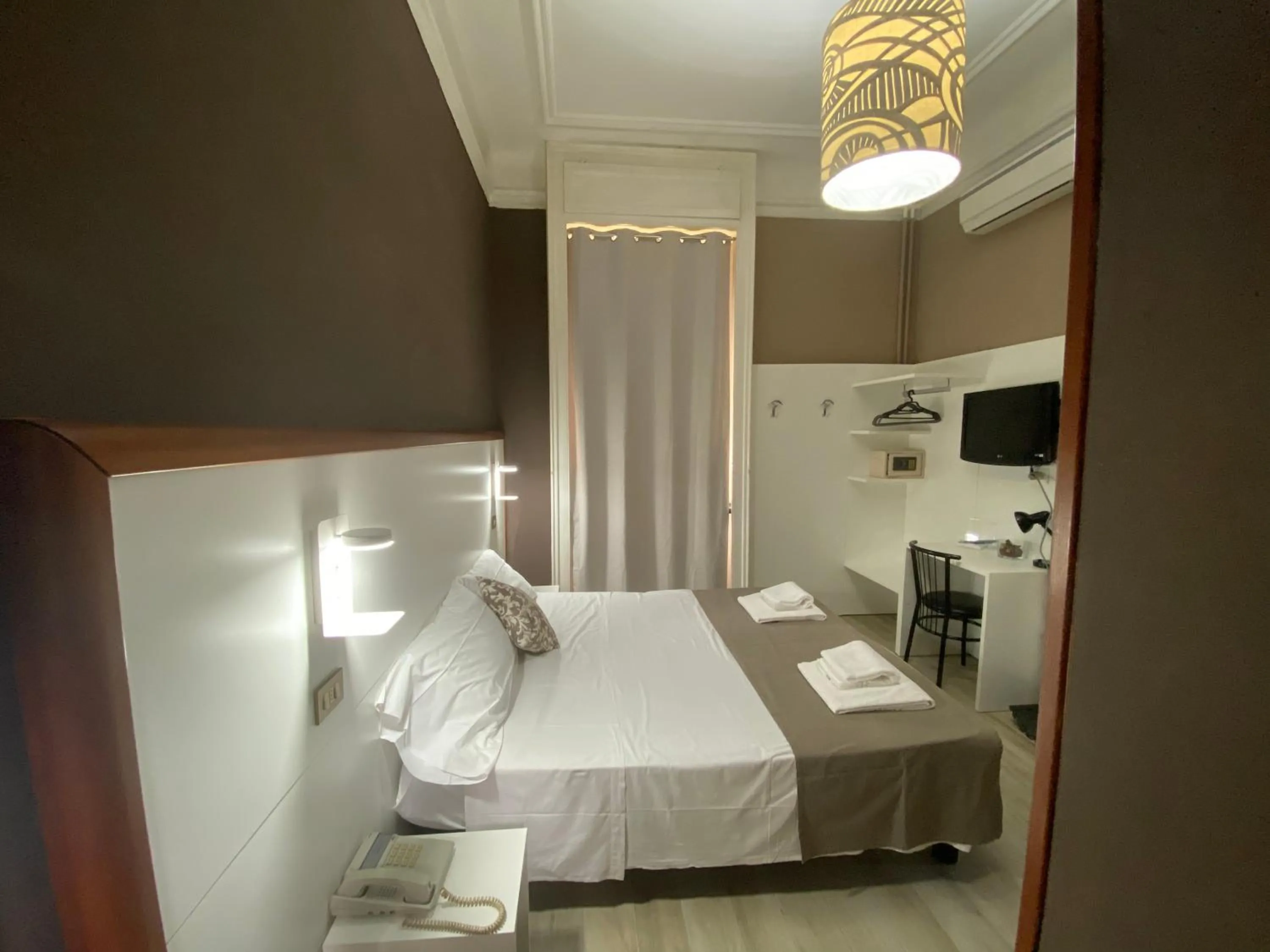 Bed in Hotel Bogart Milano