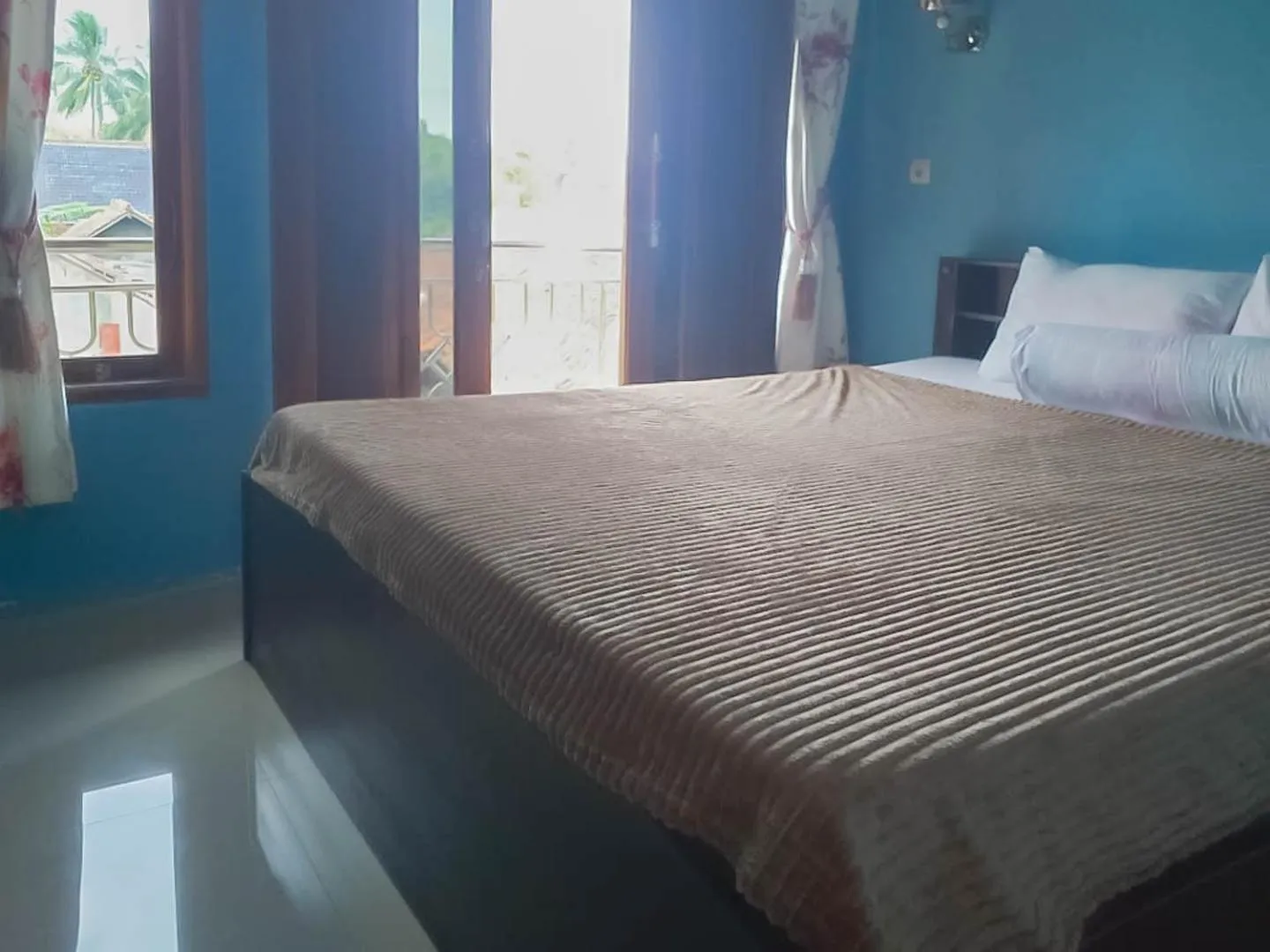 Bed in Saung Aligo Syariah RedPartner