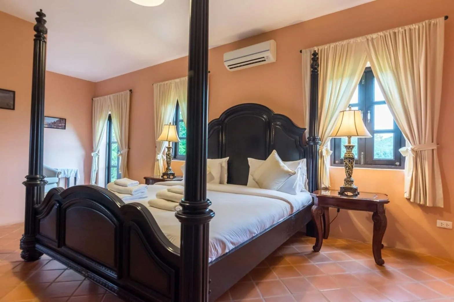 Bed in Villa Malinee Khao Yai 6 Bedrooms Italian Private Villa