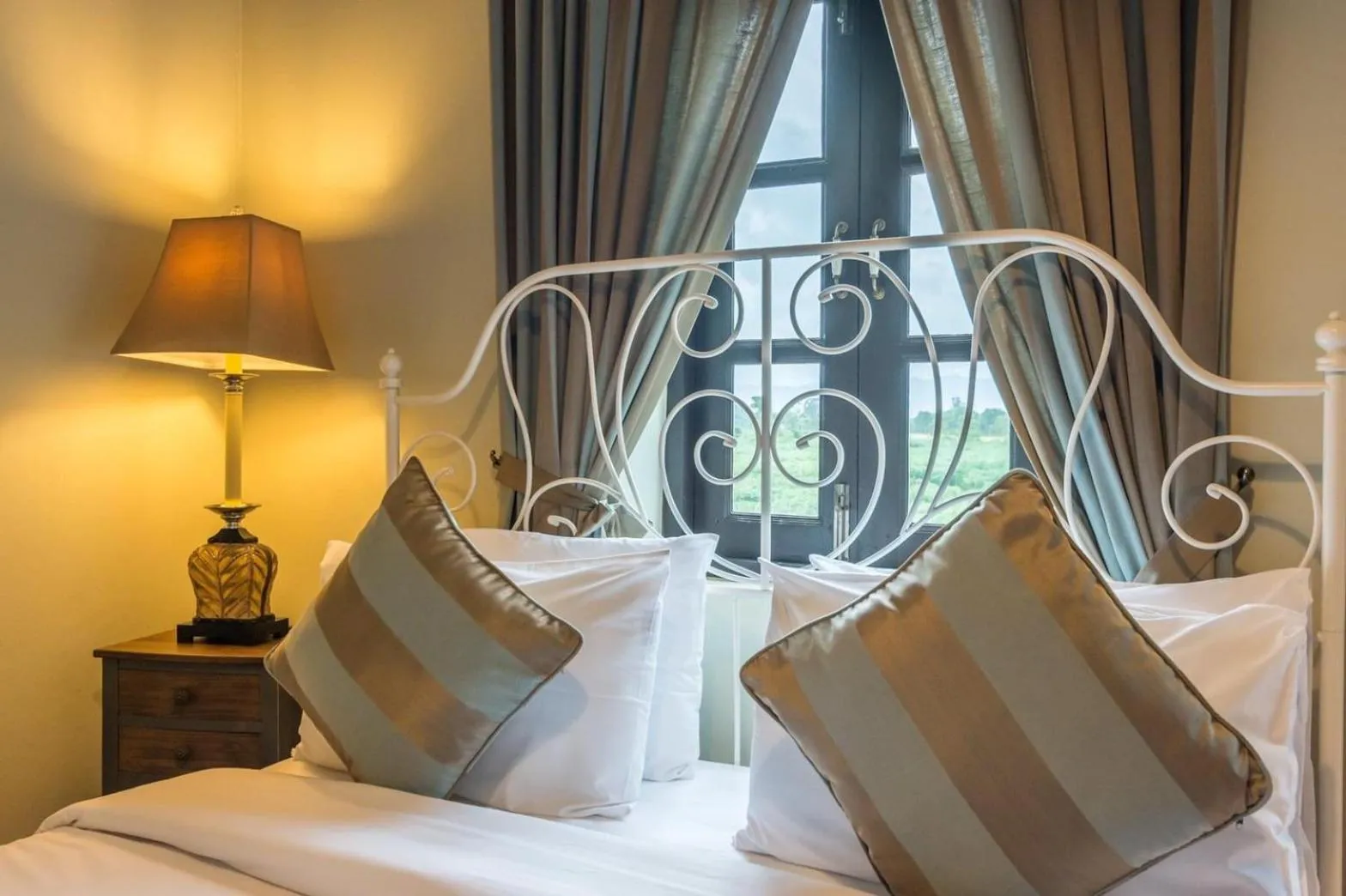 Bed in Villa Malinee Khao Yai 6 Bedrooms Italian Private Villa