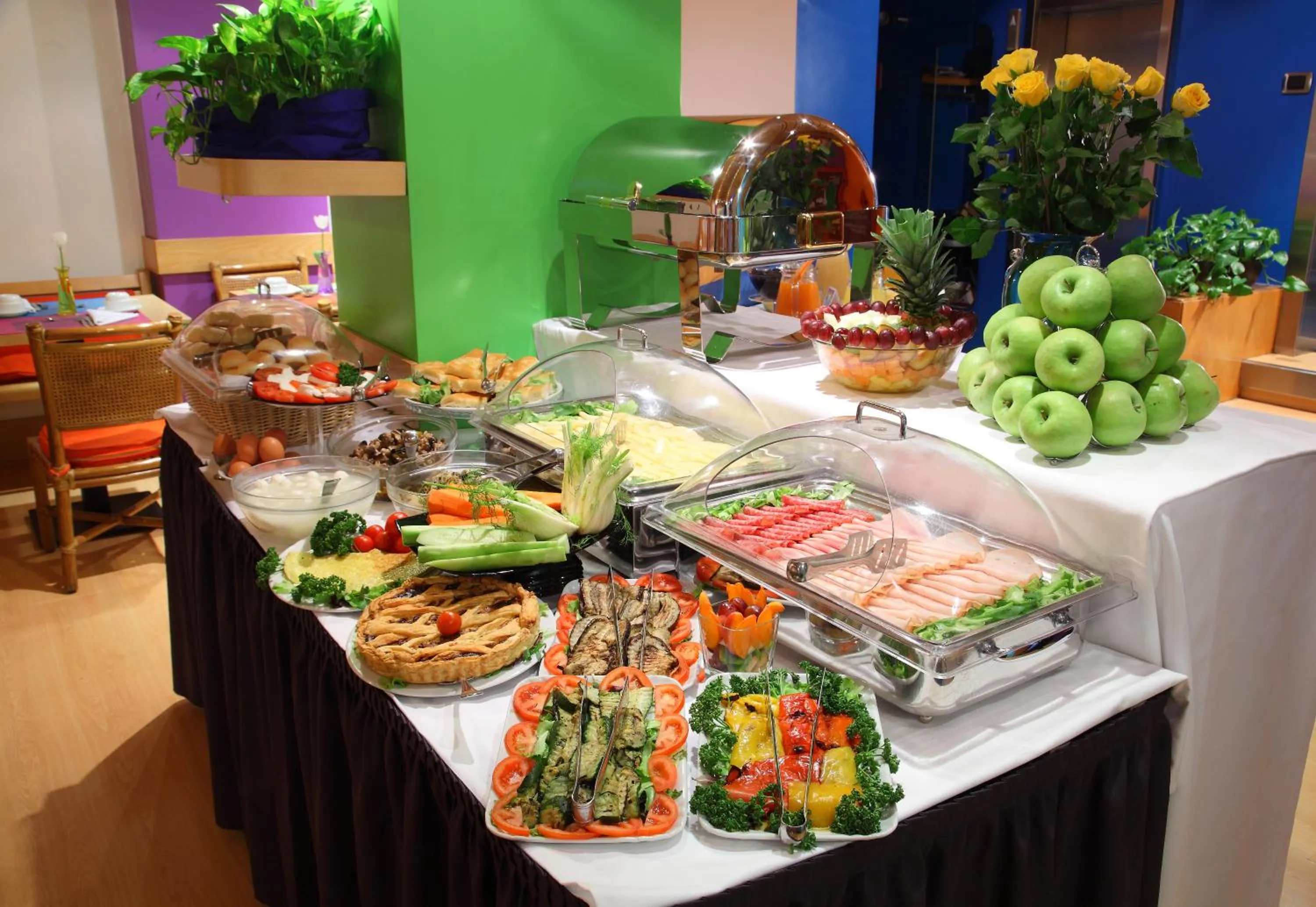 Restaurant/places to eat in Hotel Mediolanum