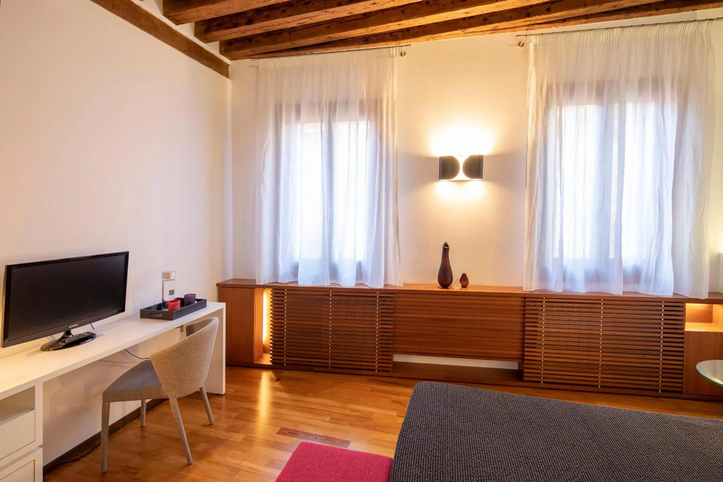 Decorative detail in Ca' della Scimmia - Rialto - Venice