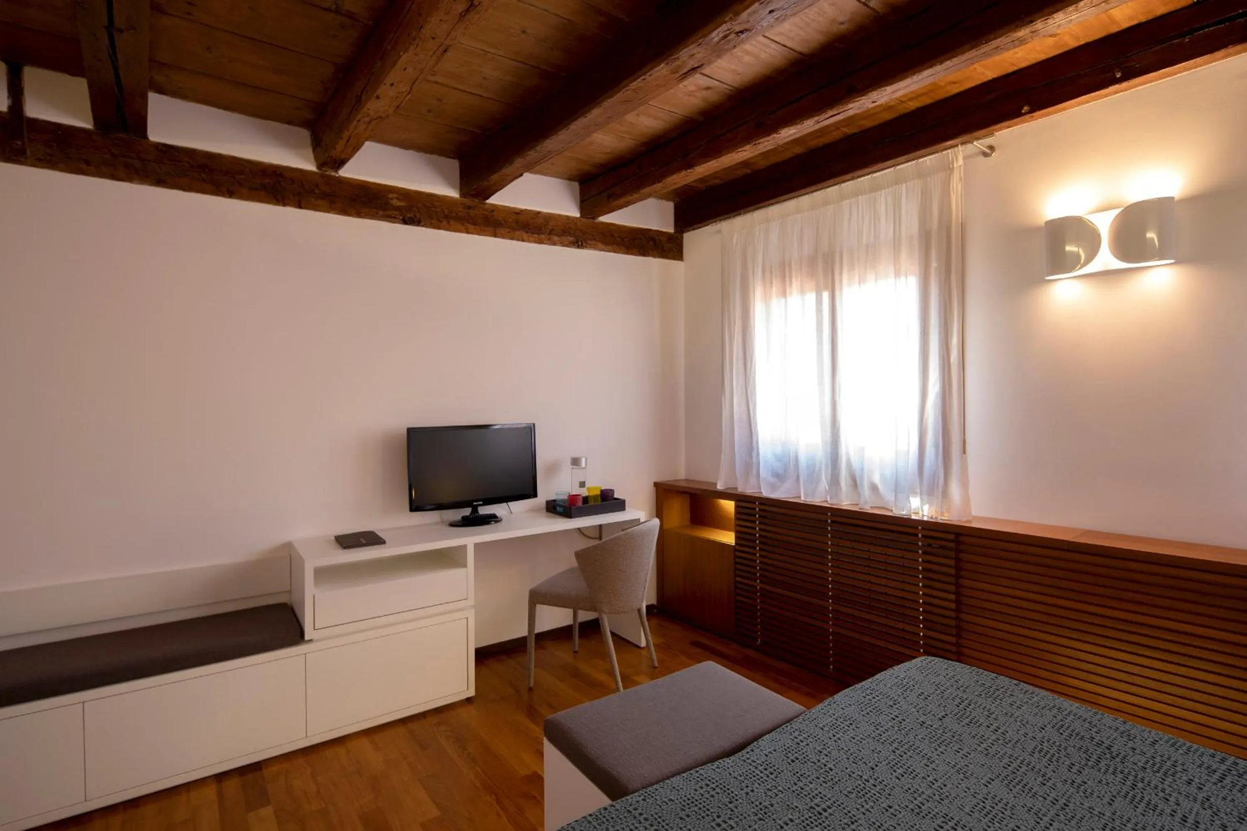 Photo of the whole room in Ca' della Scimmia - Rialto - Venice