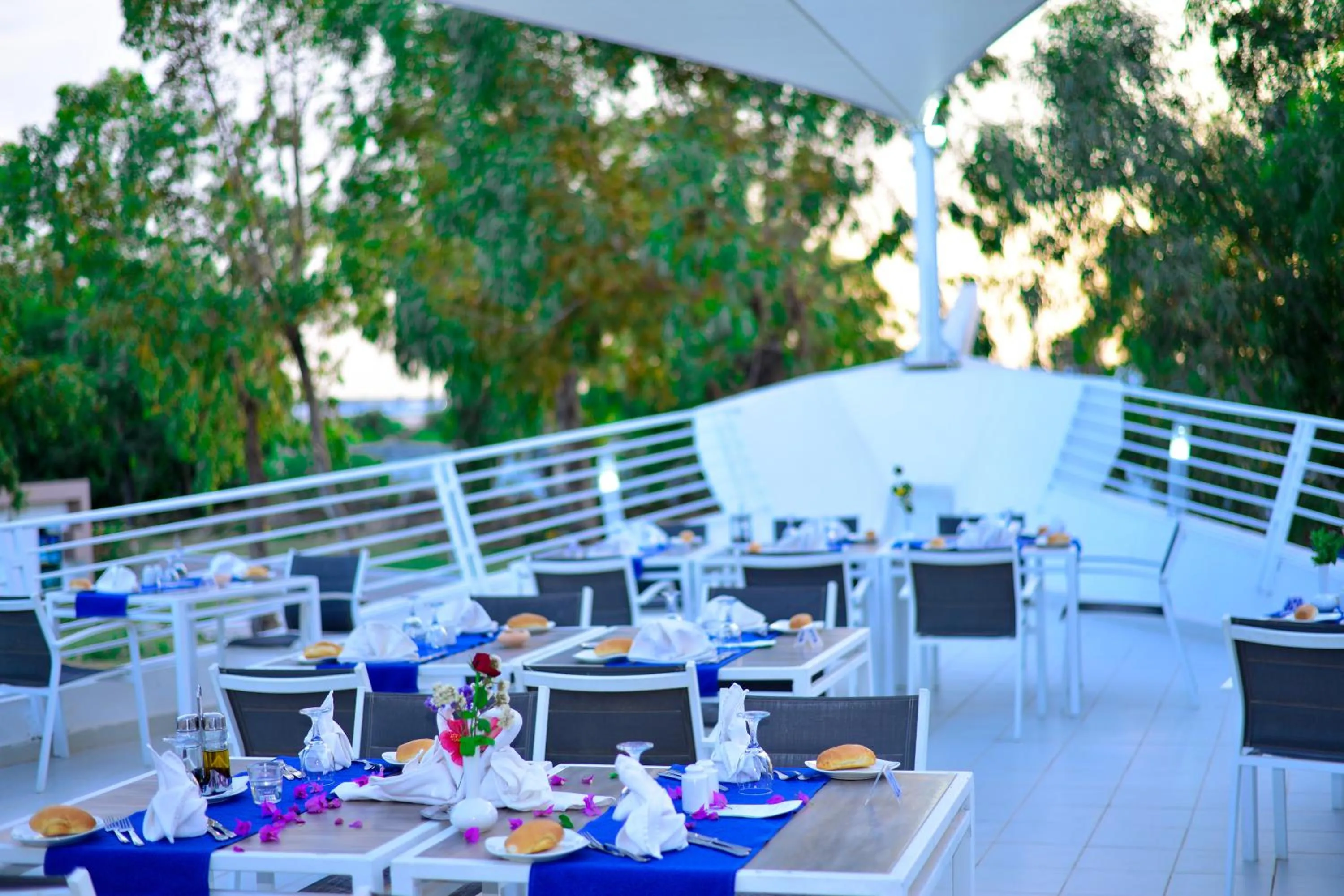 Restaurant/places to eat in One Resort Aqua Park