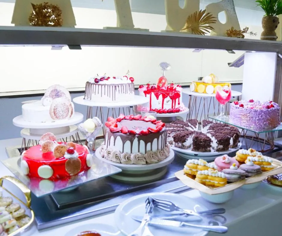 Restaurant/places to eat in One Resort Aqua Park