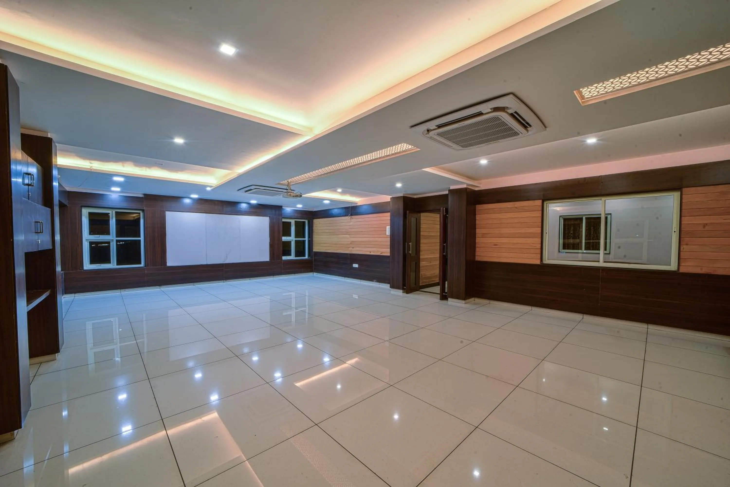 Hotel Shree Annapurana, Kolhapur Panhala Road