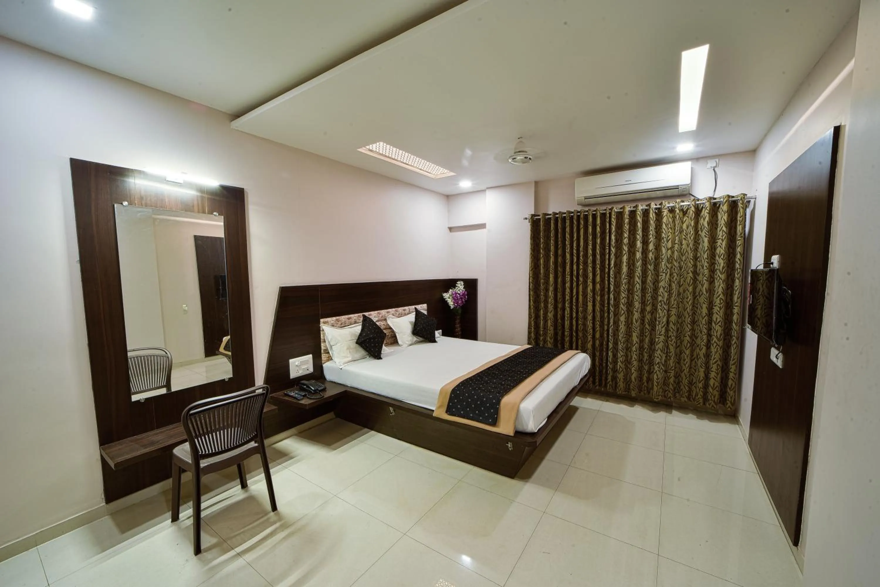 Hotel Shree Annapurana, Kolhapur Panhala Road