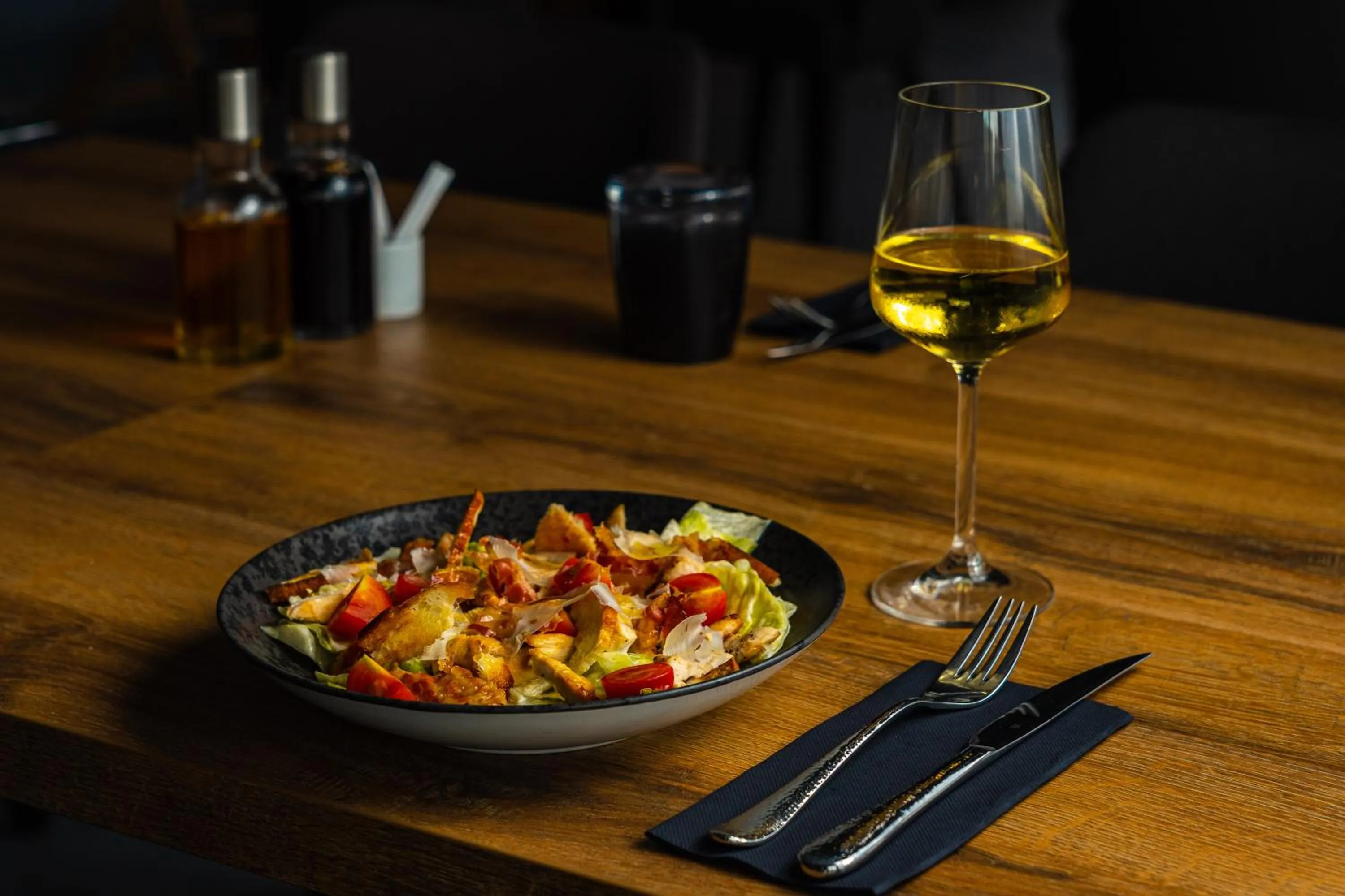 Food and drinks in Moro Inn