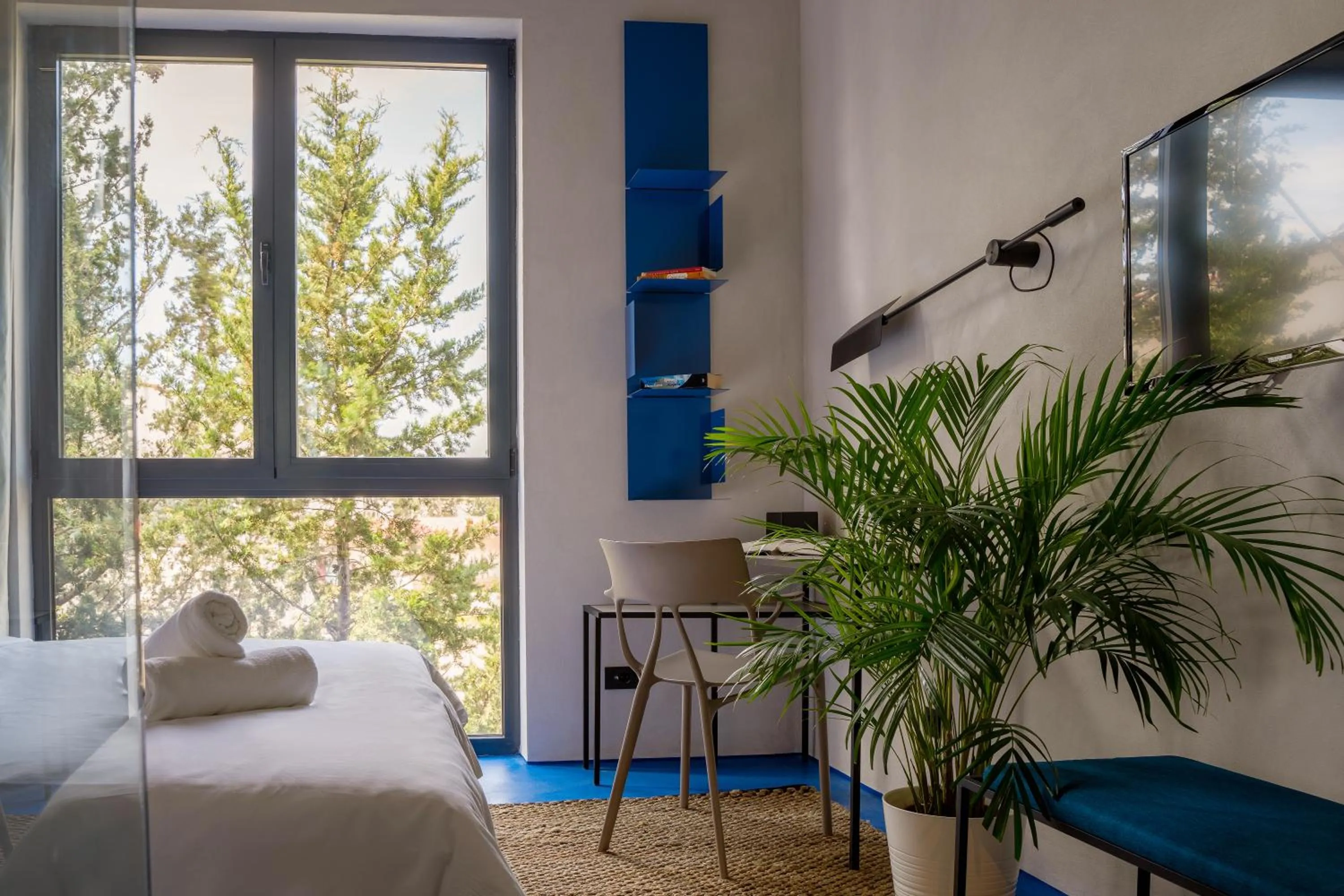 Bedroom, Bed in Moro Inn