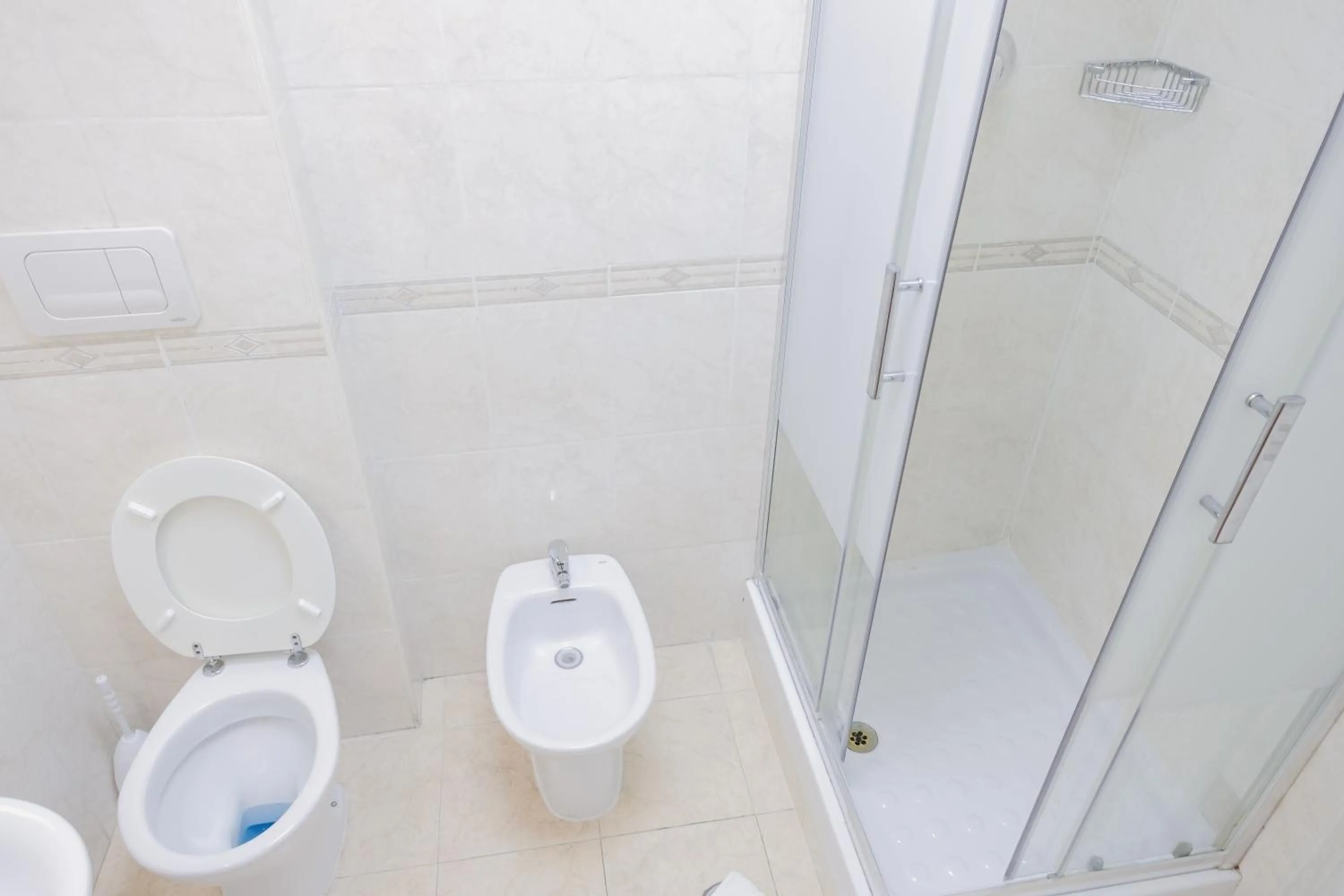 Shower in Hotel Alex Square