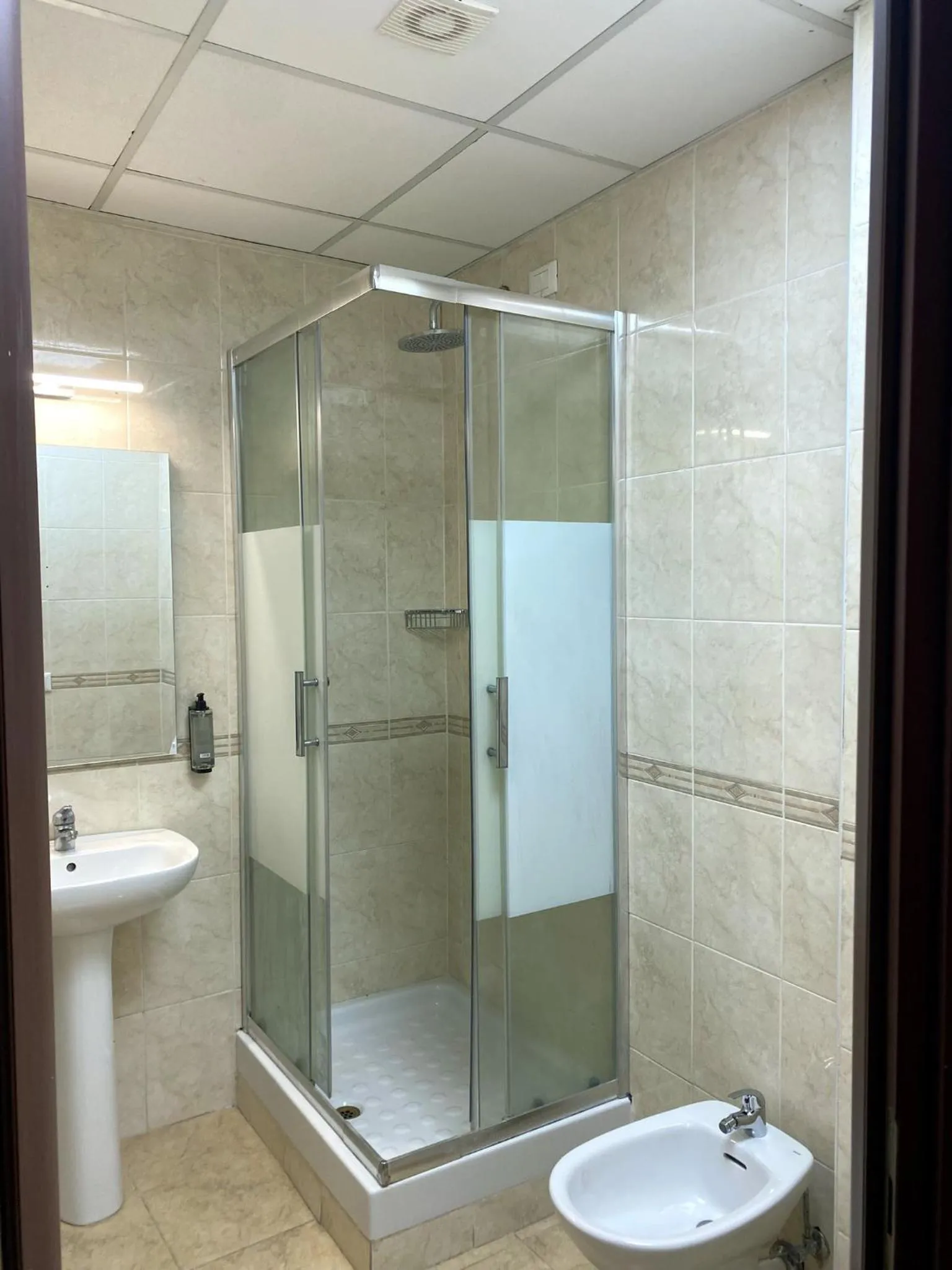 Shower in Hotel Alex Square