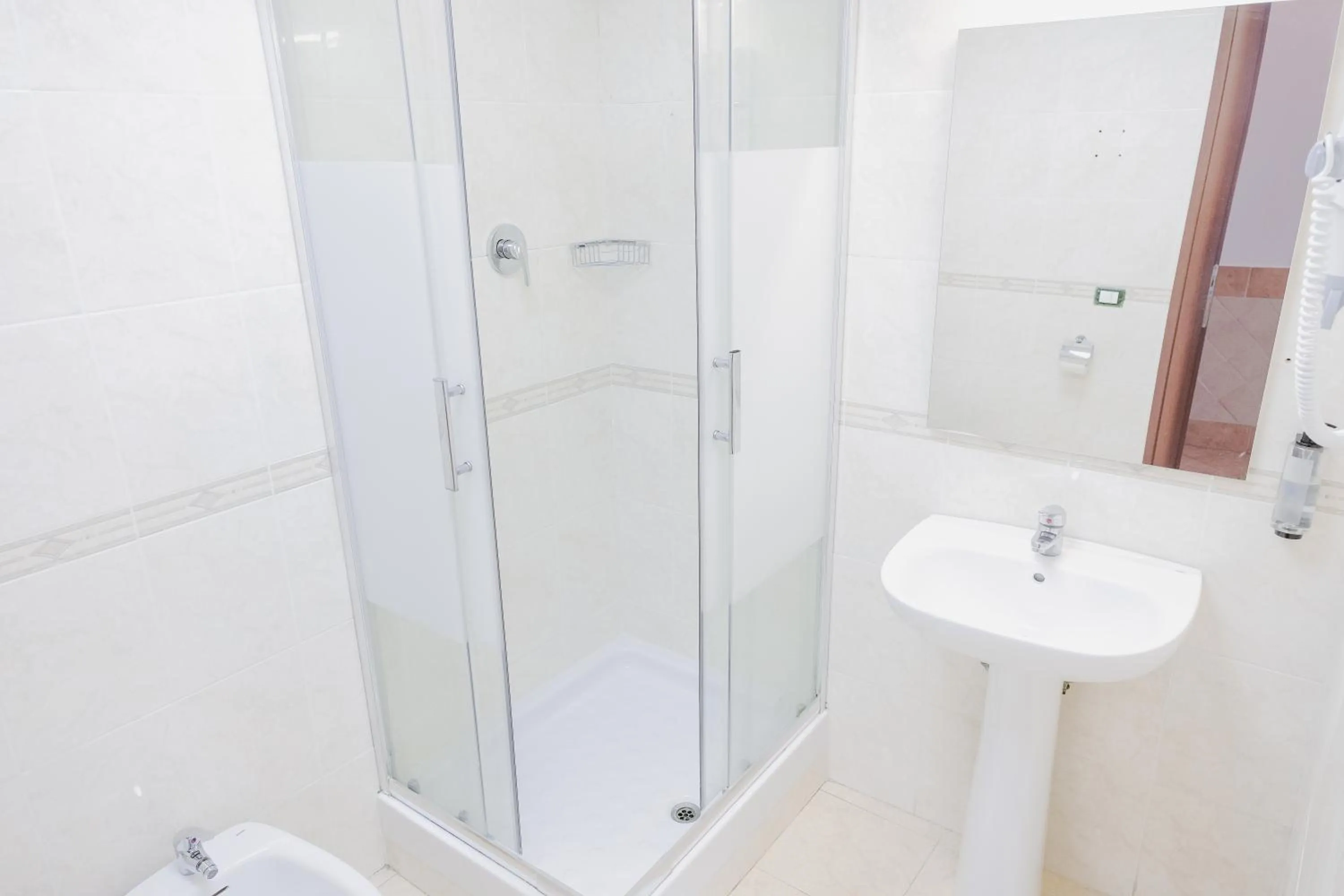 Shower in Hotel Alex Square