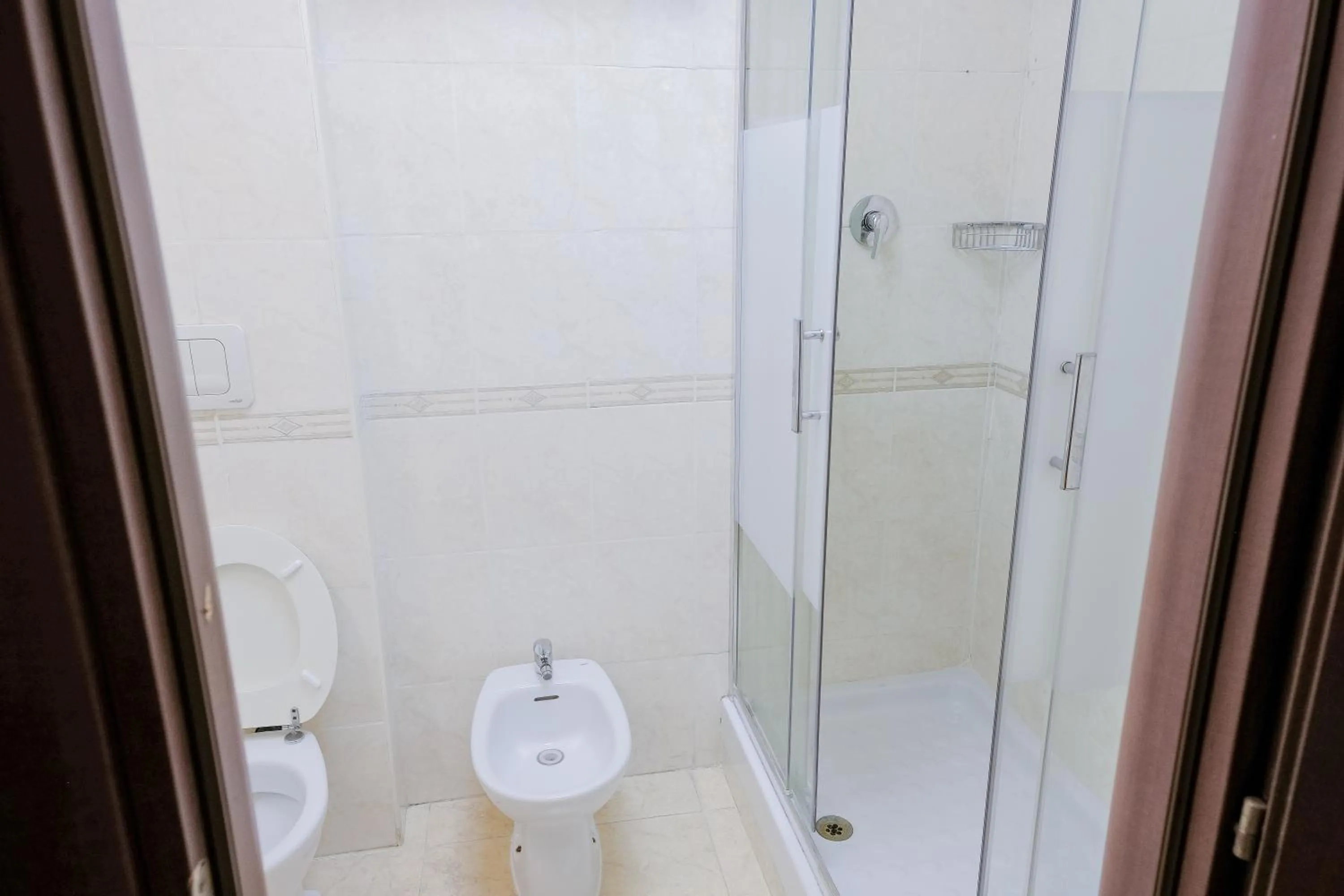 Shower in Hotel Alex Square