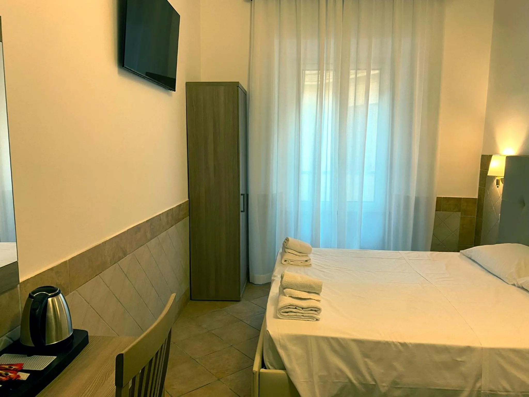 Bed in Hotel Alex Square