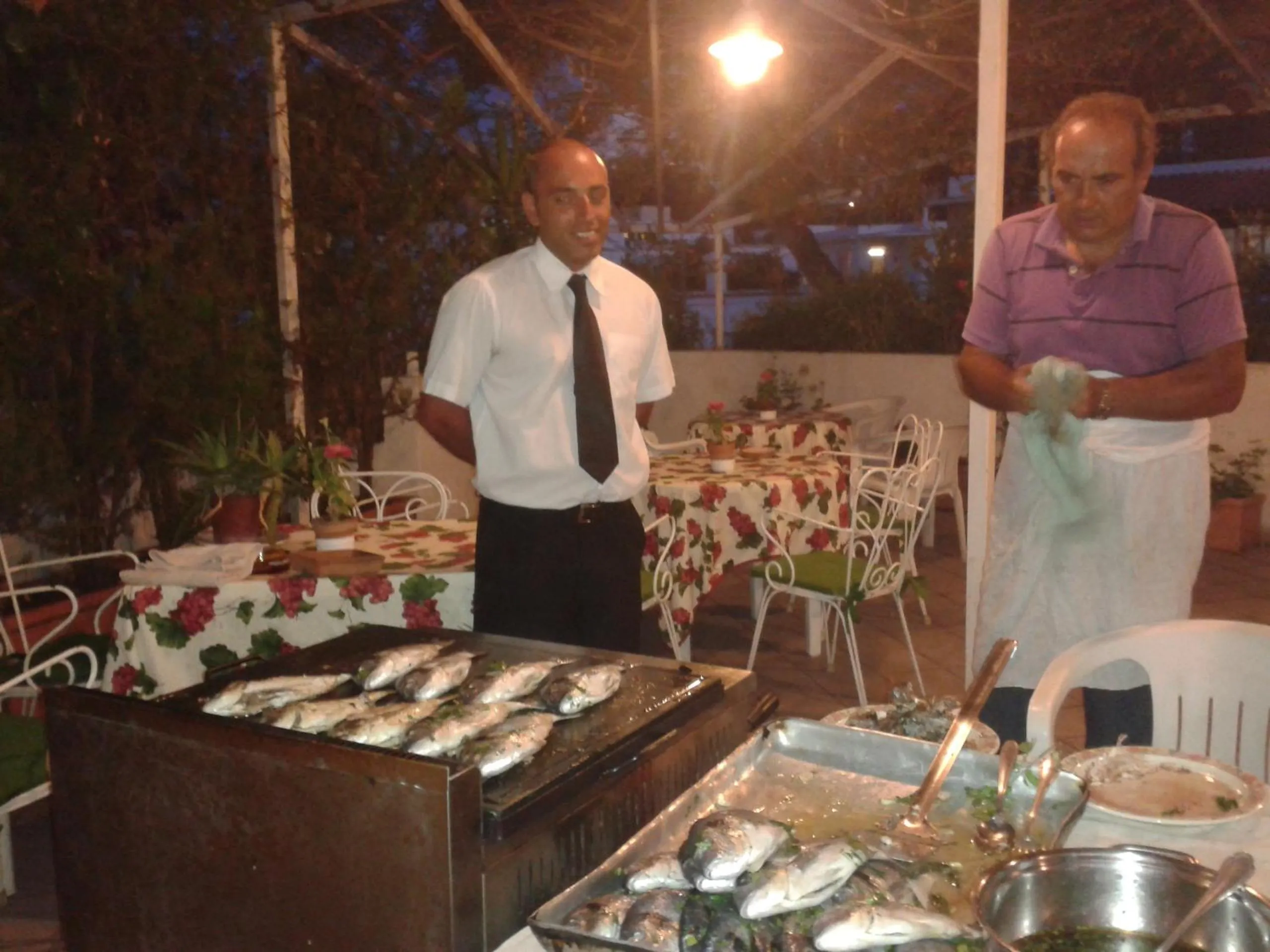 Restaurant/places to eat in Hotel Europa