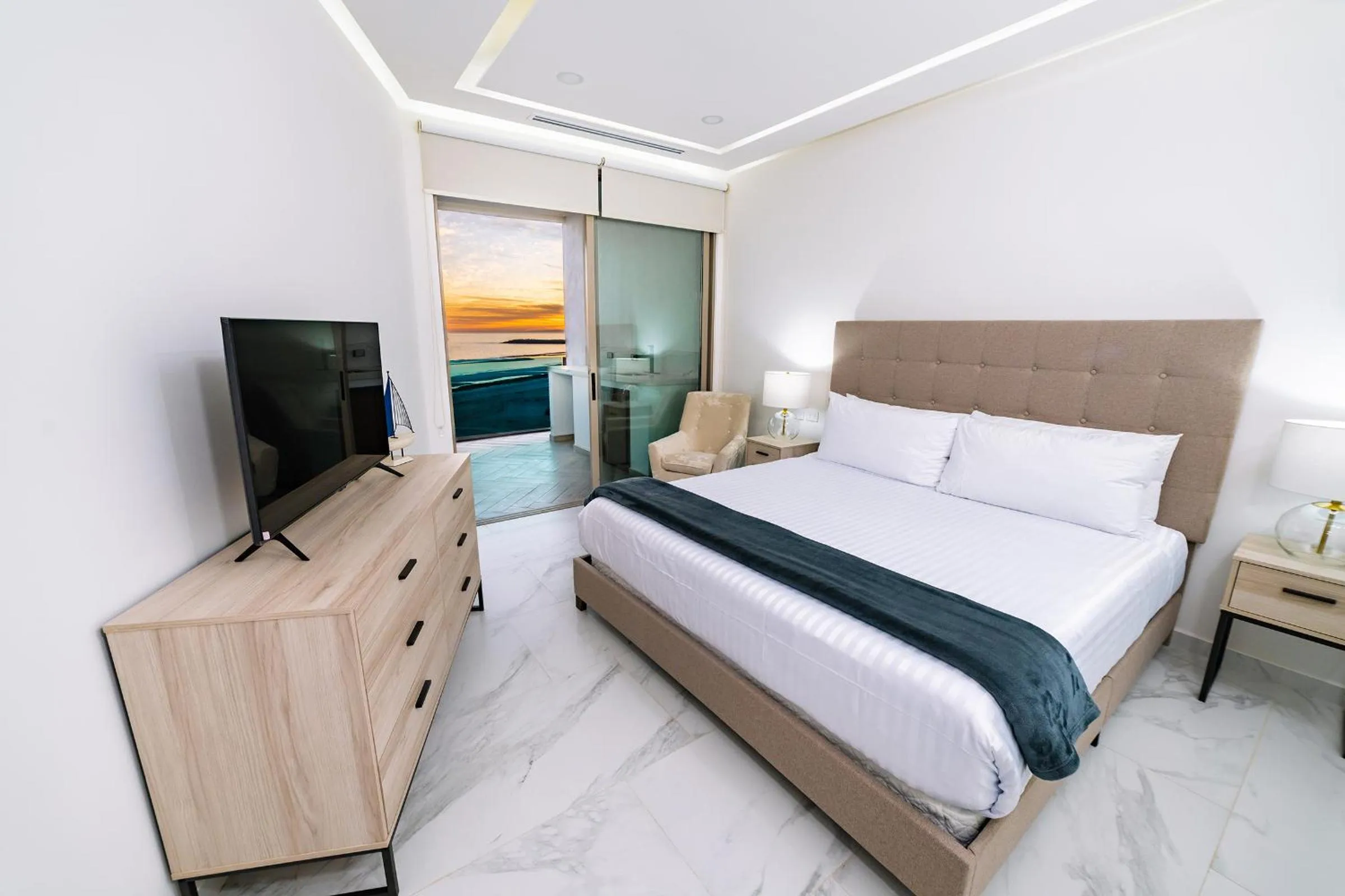 Bed in Esmeralda Beach Resort