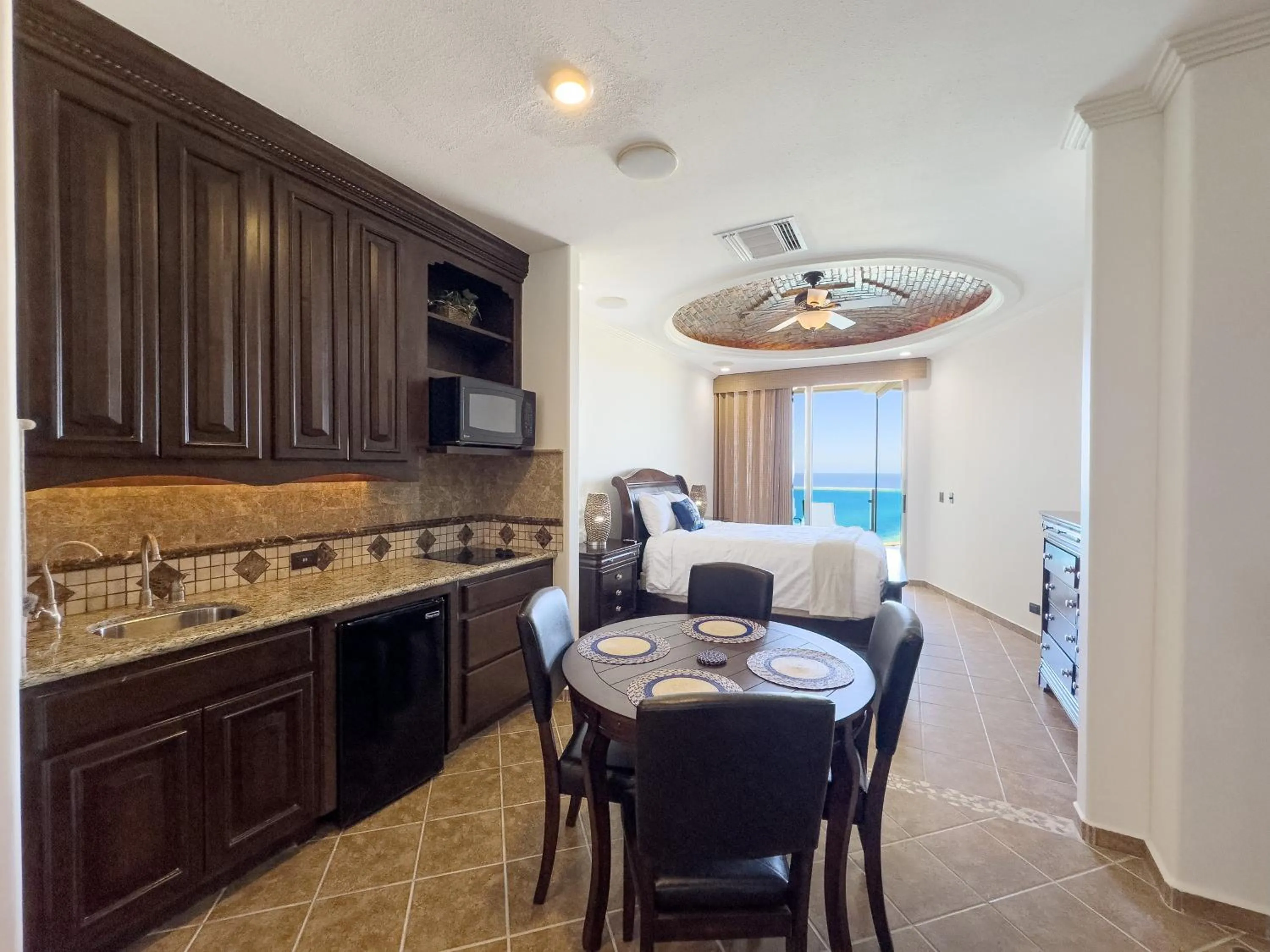 Esmeralda Beach Resort