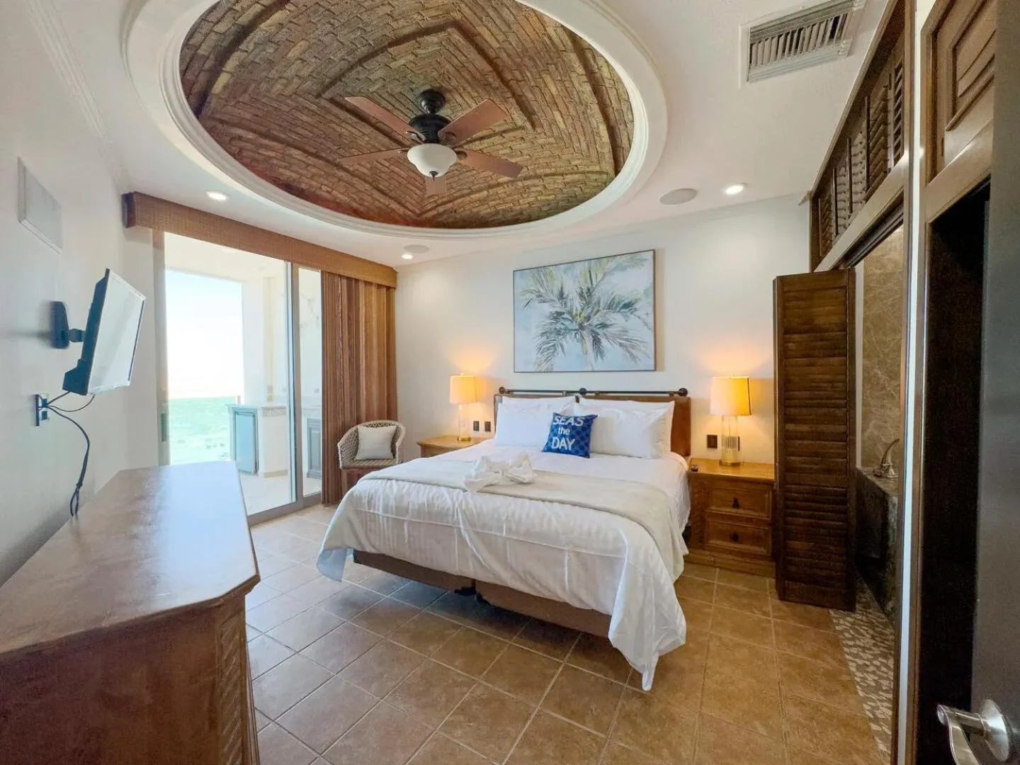 Bedroom, Bed in Esmeralda Beach Resort