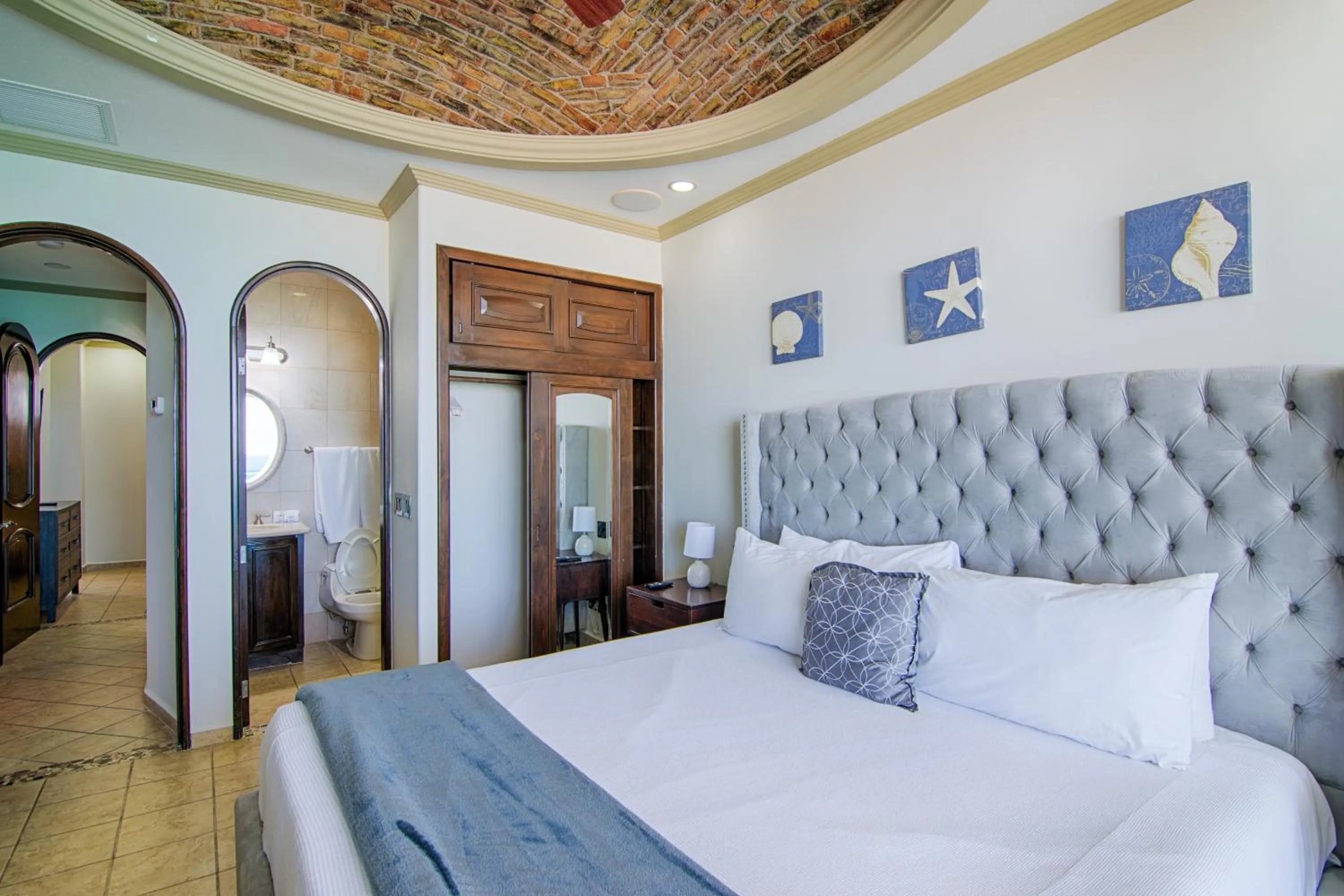 Bed in Esmeralda Beach Resort