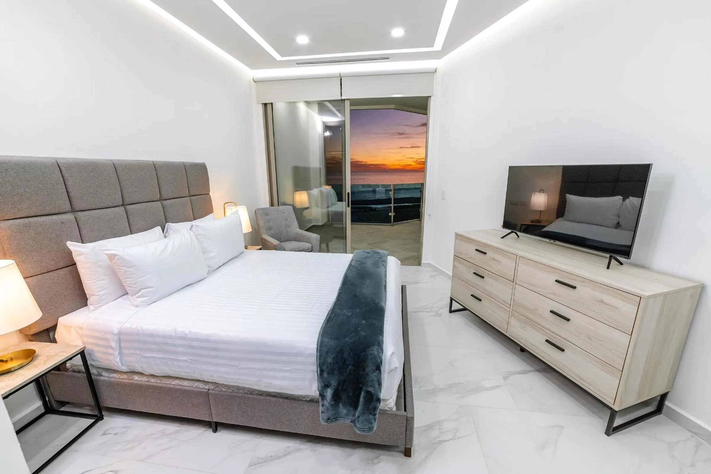 Bed in Esmeralda Beach Resort