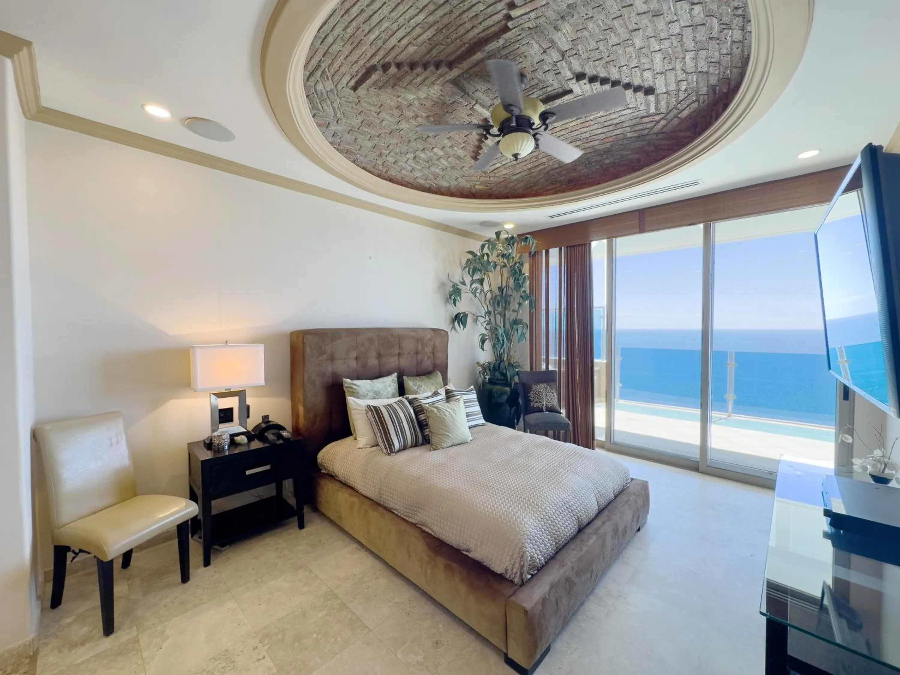 Bed in Esmeralda Beach Resort