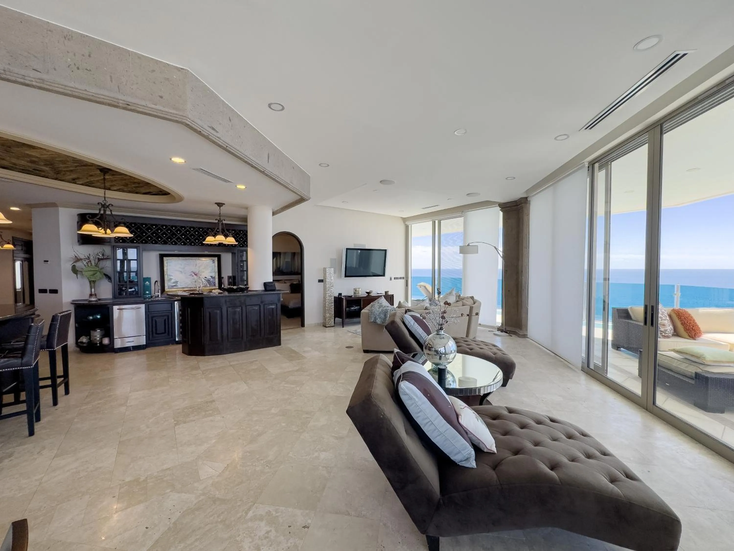 Esmeralda Beach Resort