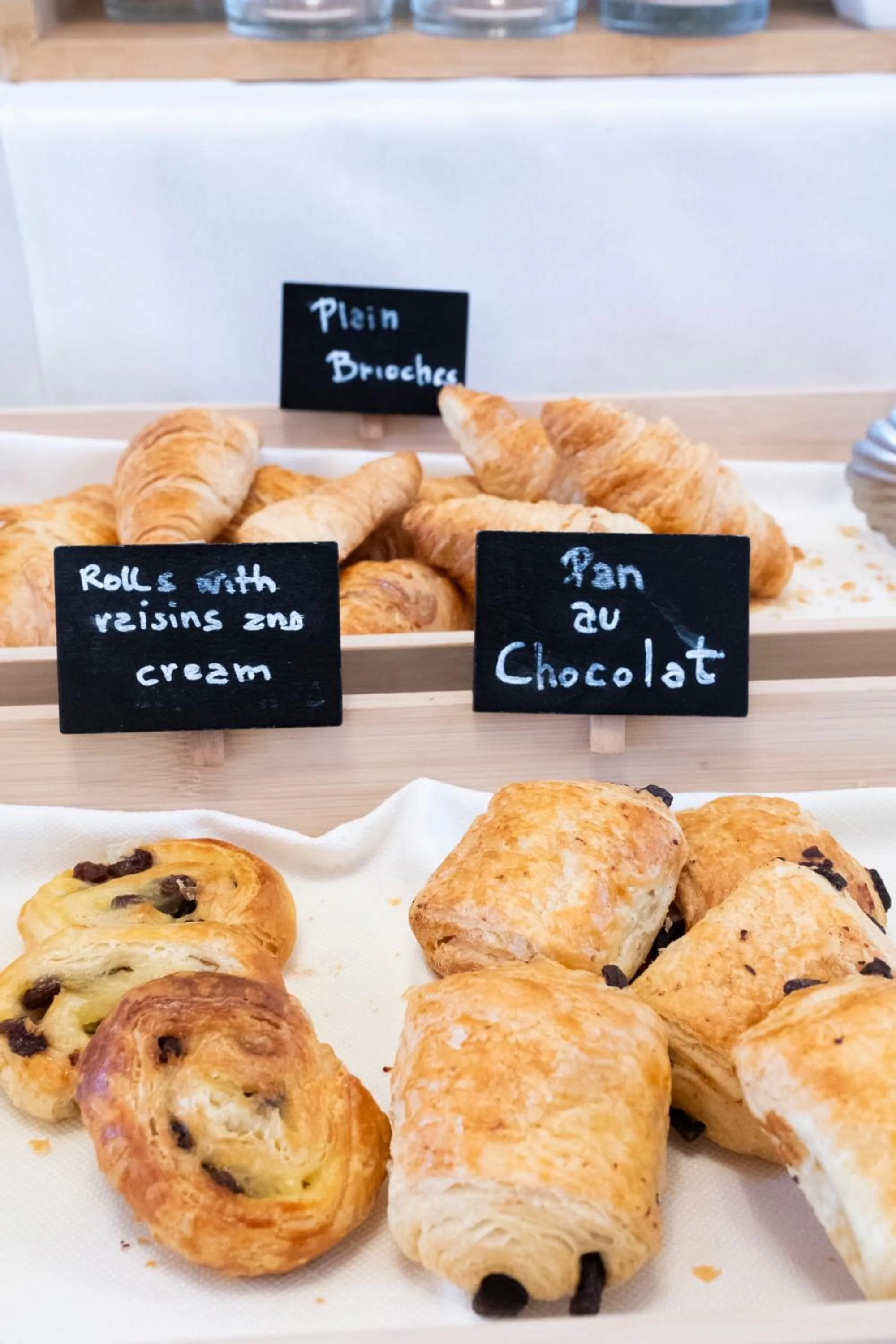 Breakfast in Hotel Russo Palace