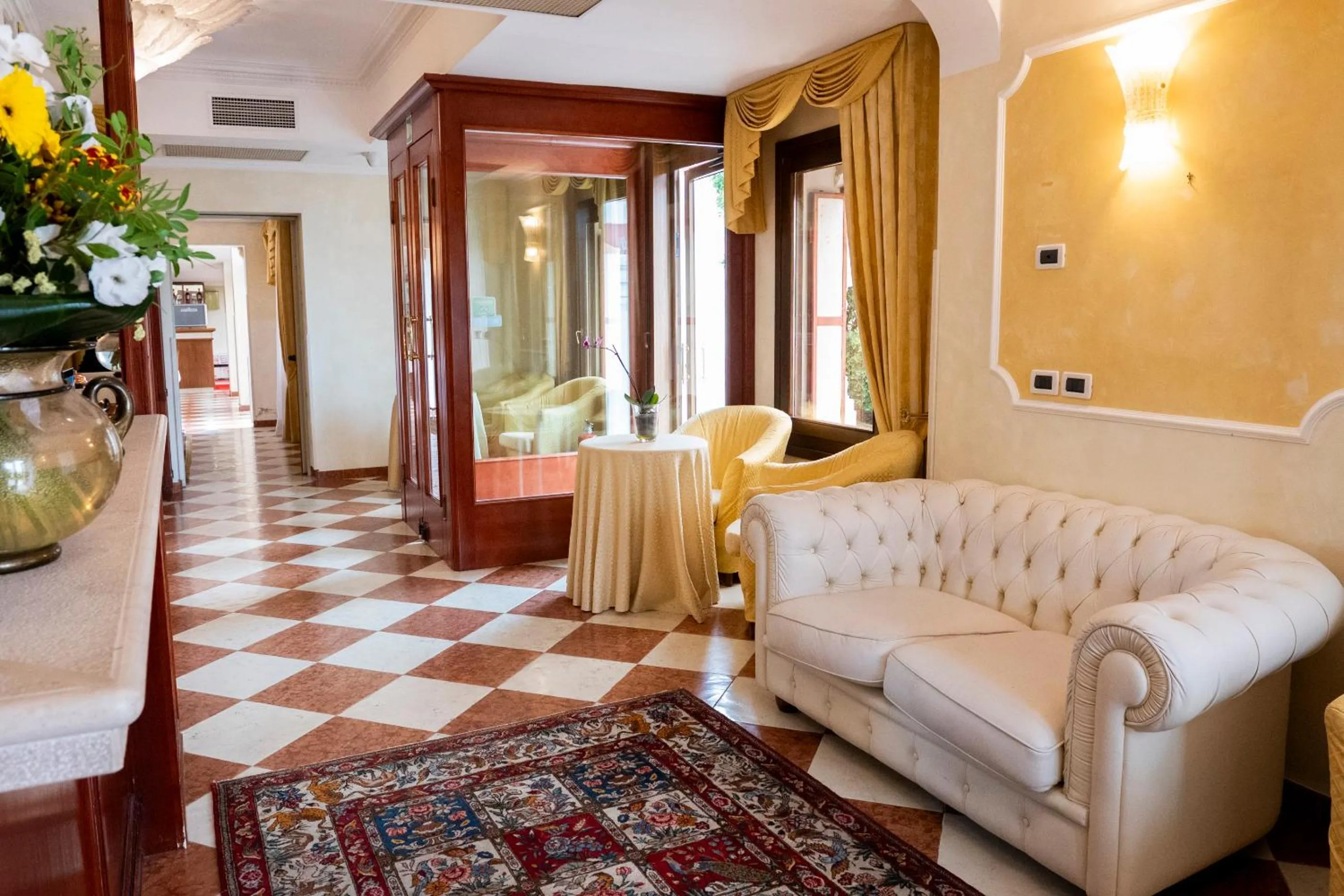 Lobby or reception in Hotel Russo Palace