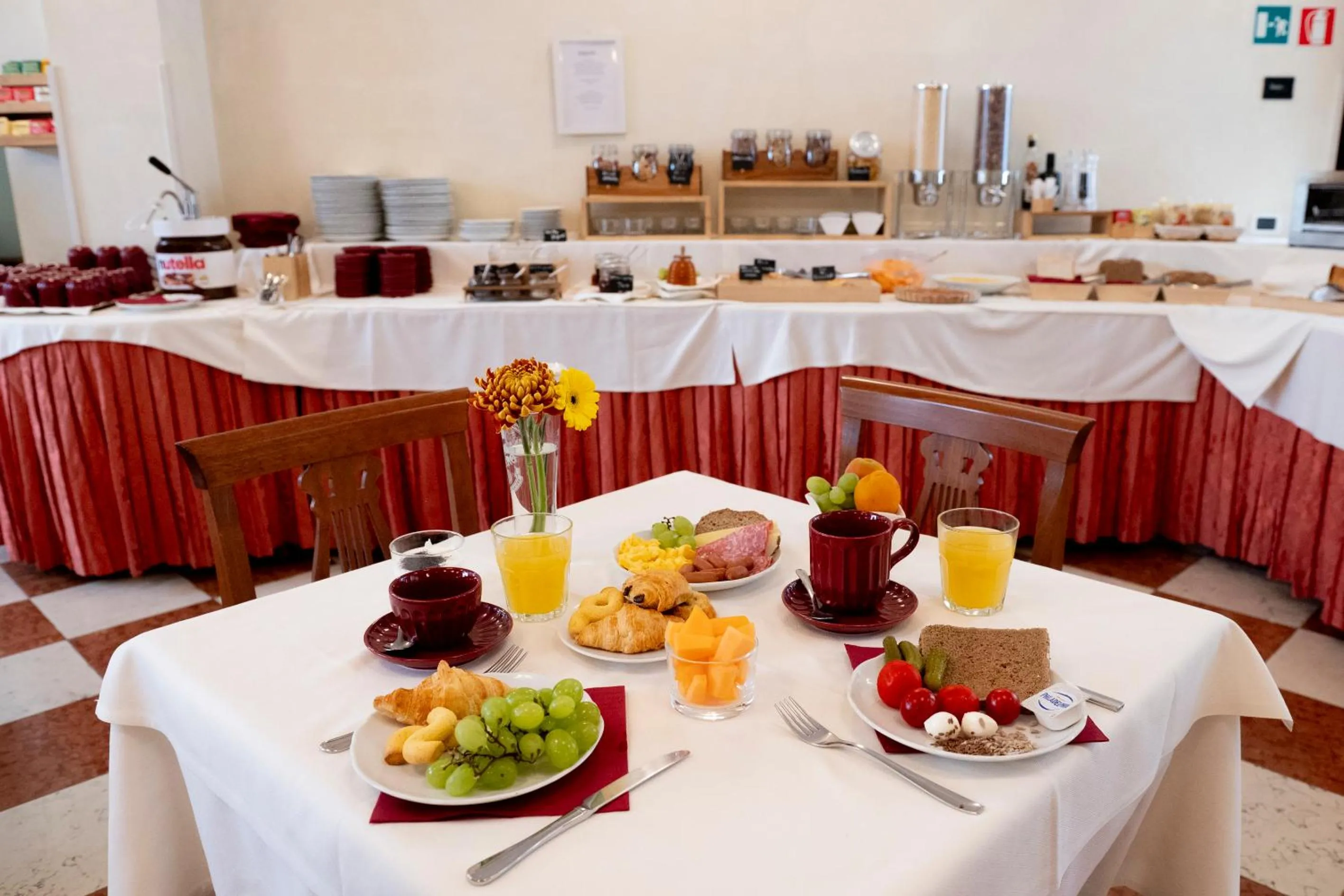 Breakfast in Hotel Russo Palace