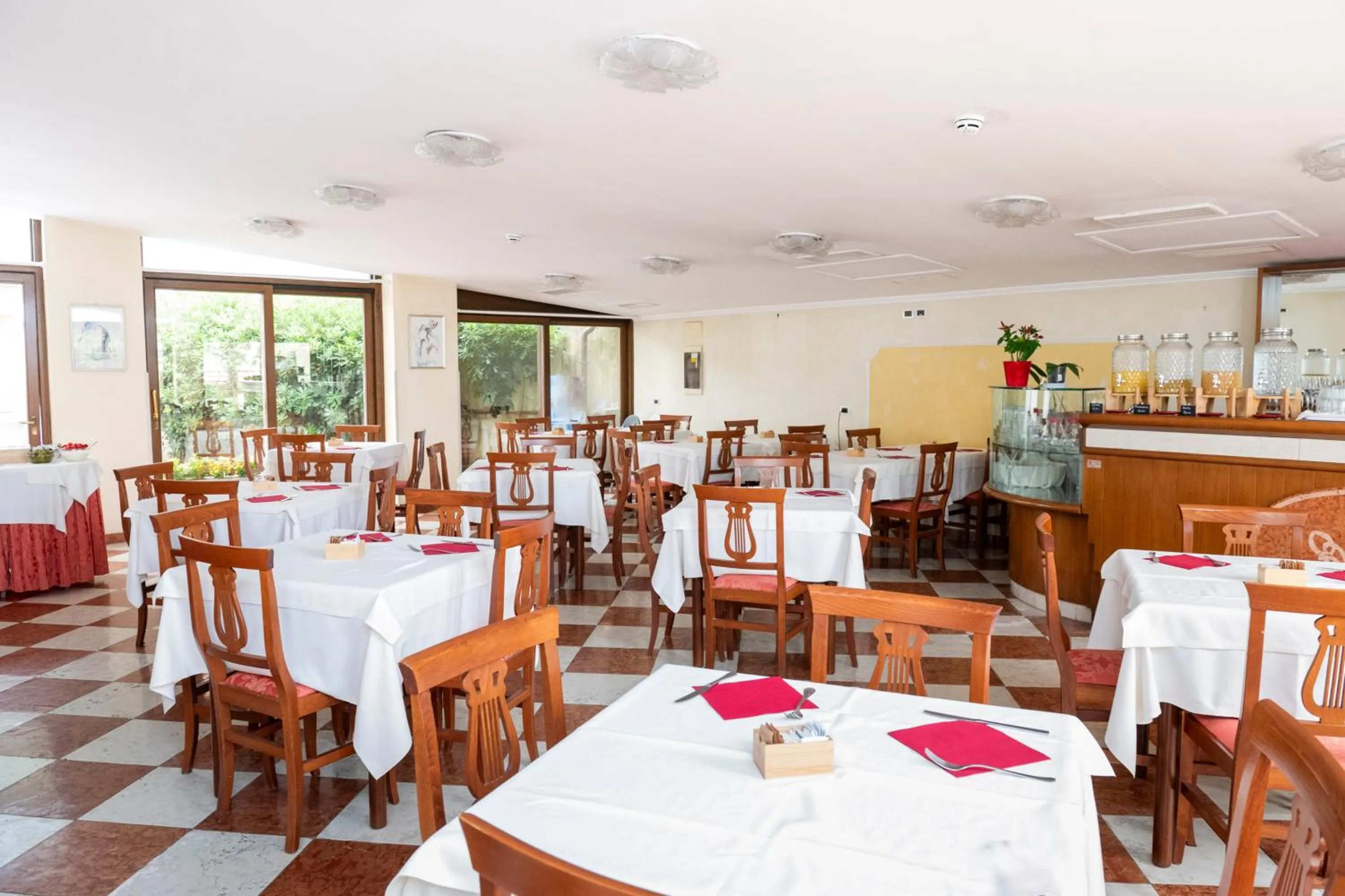 Lounge or bar in Hotel Russo Palace