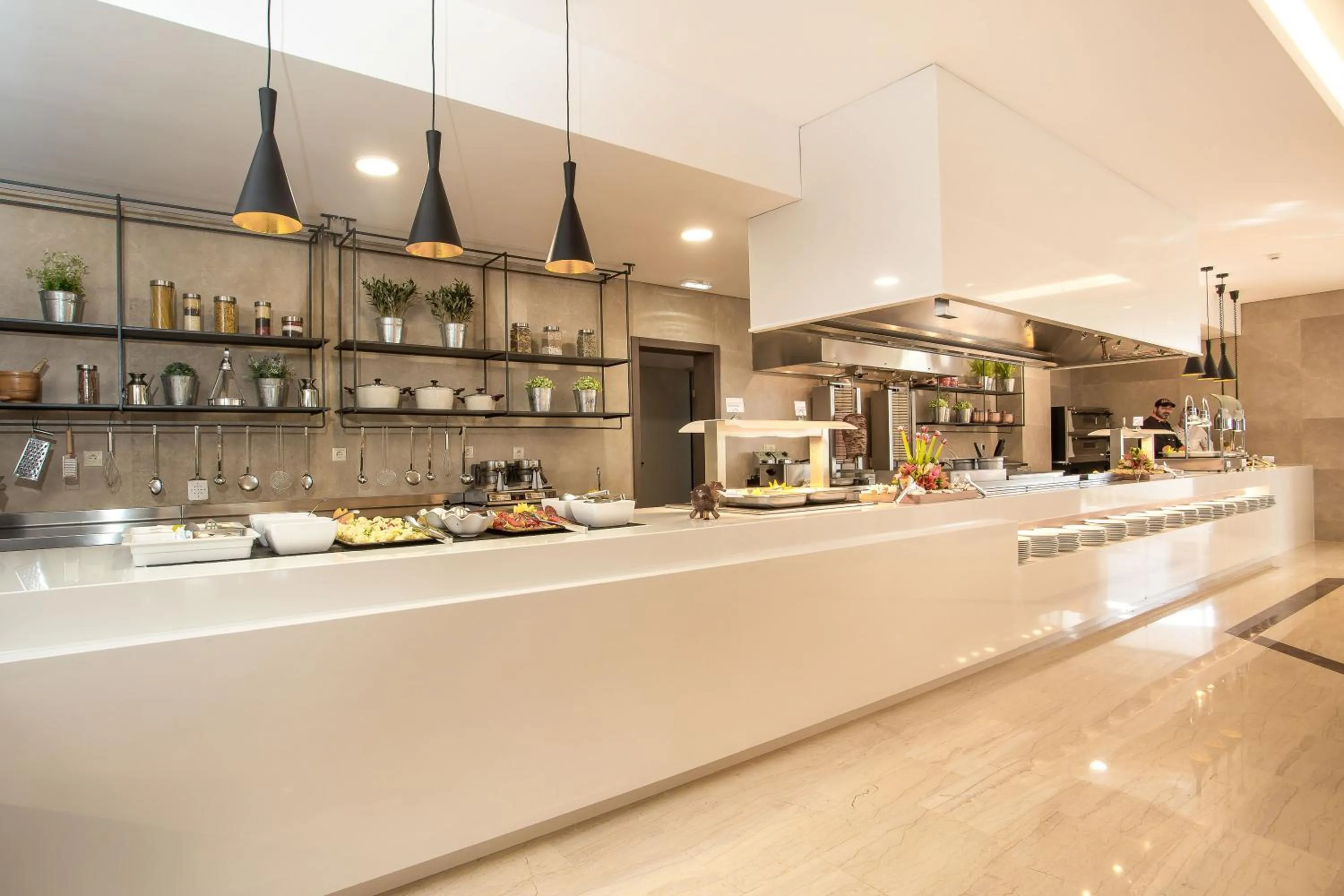 Food and drinks in Hotel Niriides Beach