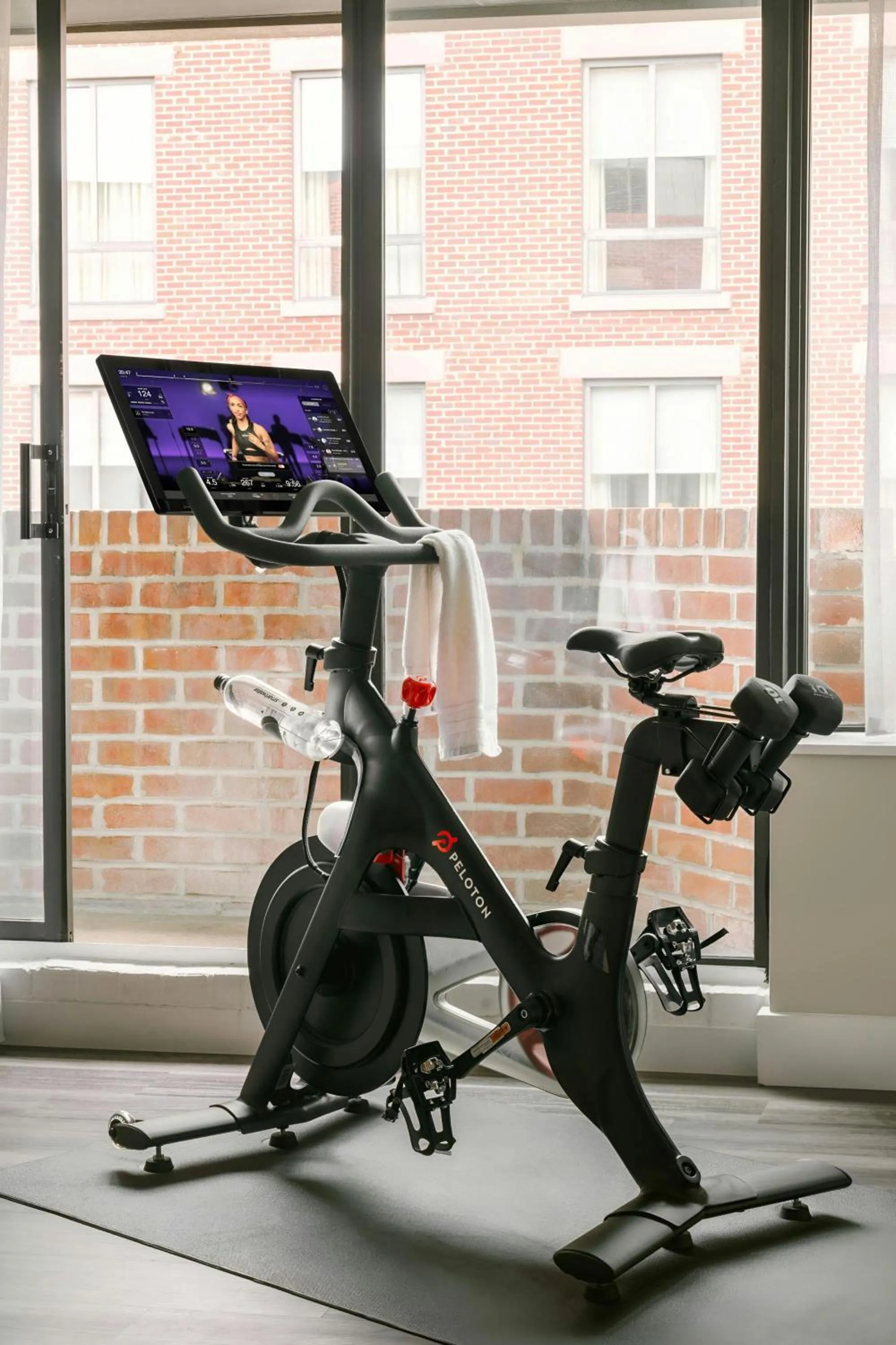 Photo of the whole room in Sonder by Marriott Bonvoy Georgetown C&O Apartments Georgetown