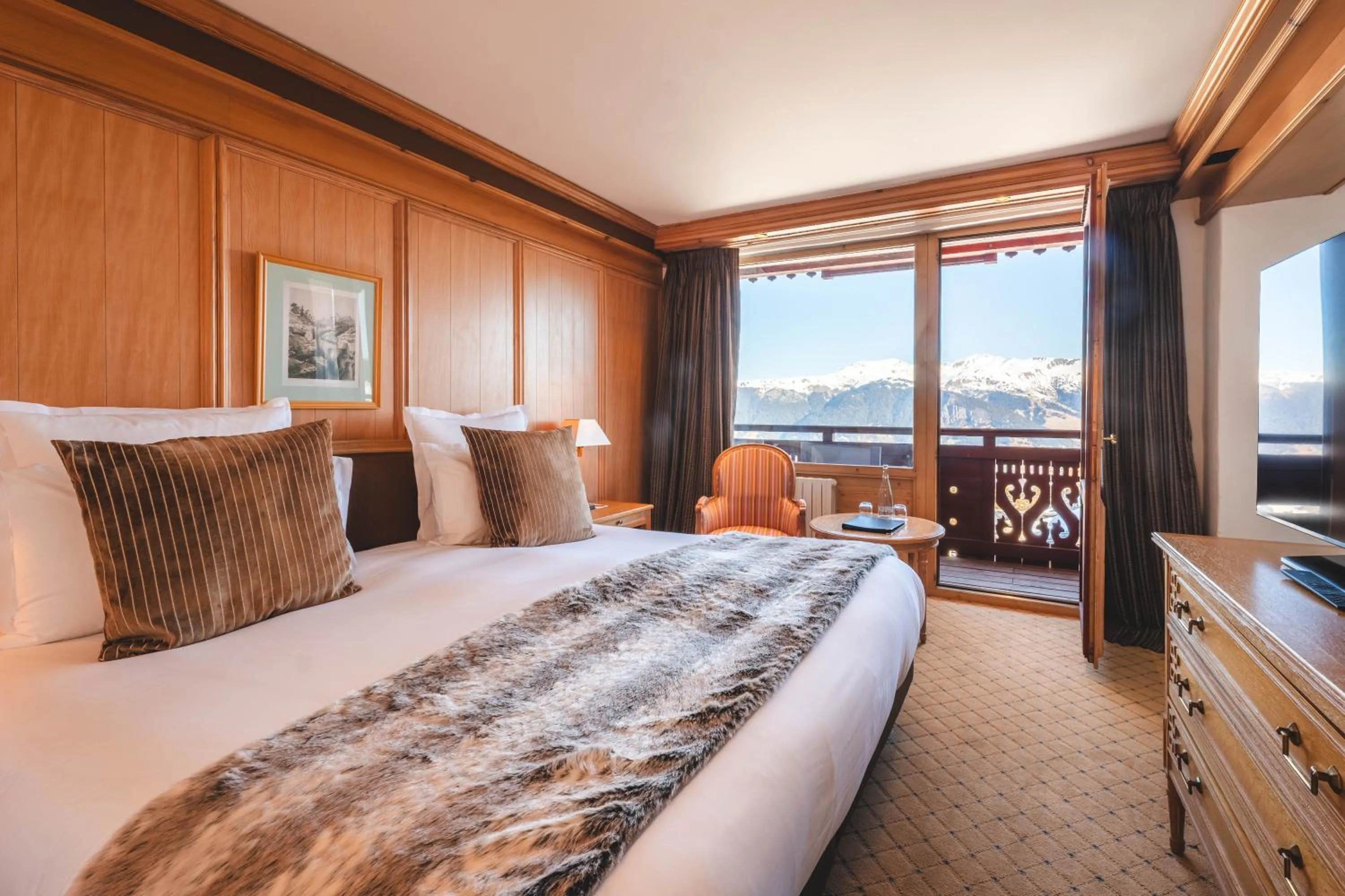 Bed in Hotel Carlina