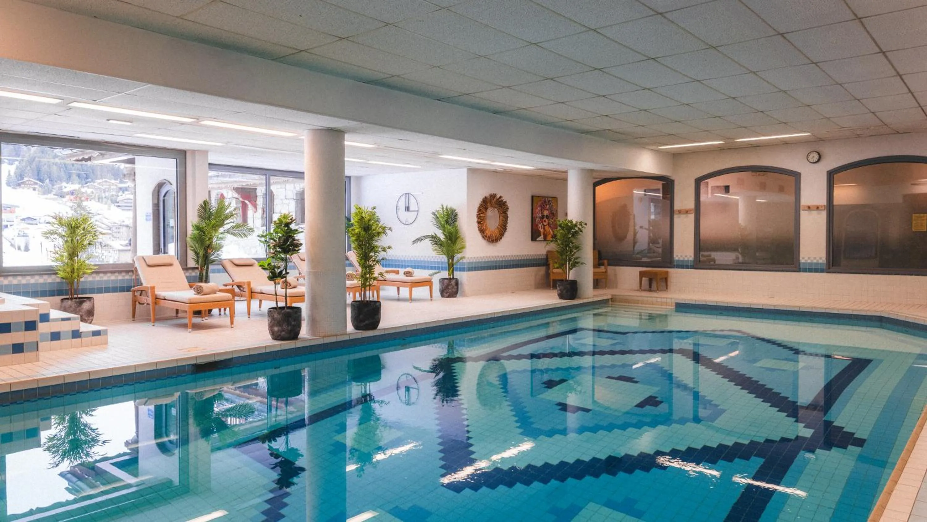 Swimming pool in Hotel Carlina