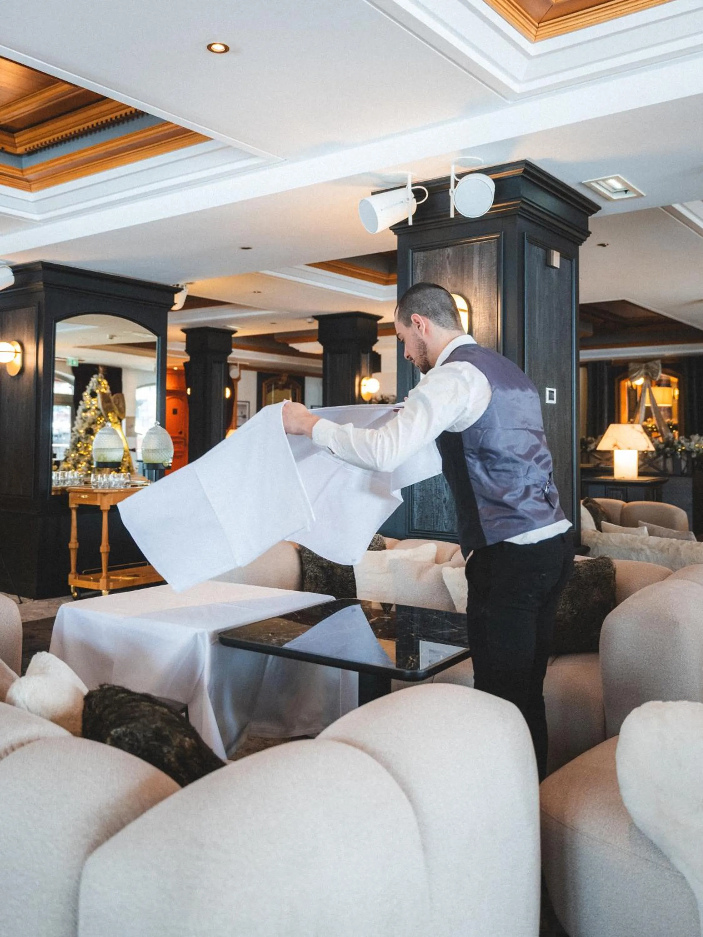 Restaurant/places to eat in Hotel Carlina