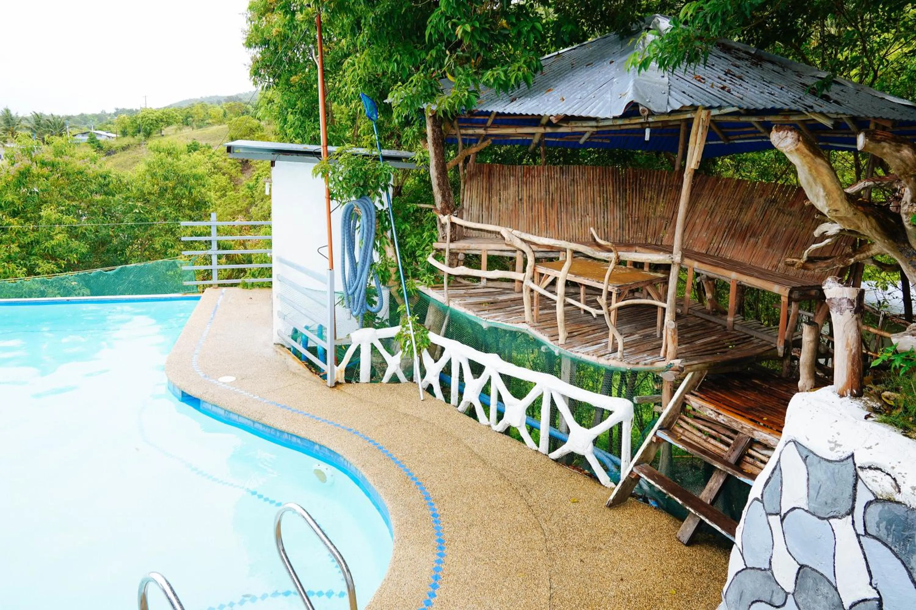 Swimming pool in Negra Mountain Resort