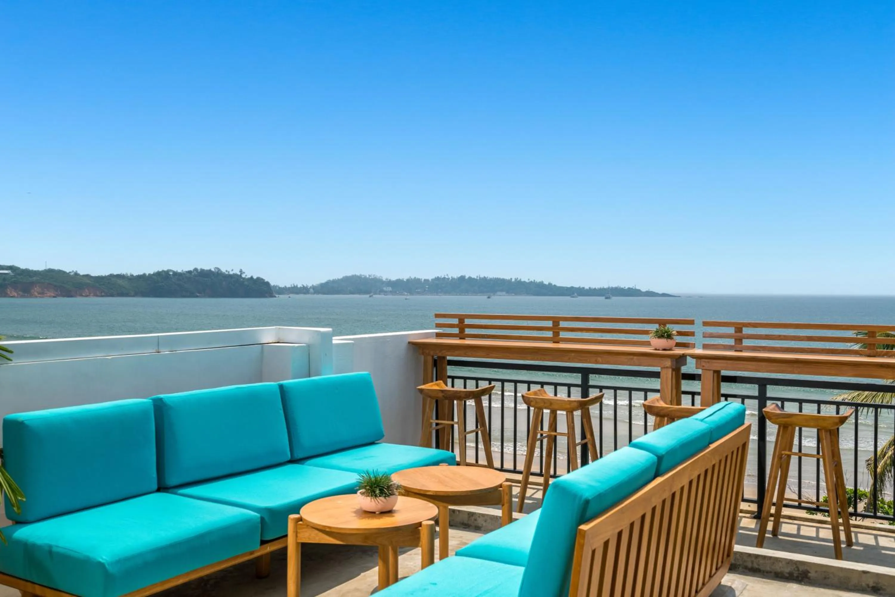 Restaurant/places to eat in Outpost Weligama Beachfront