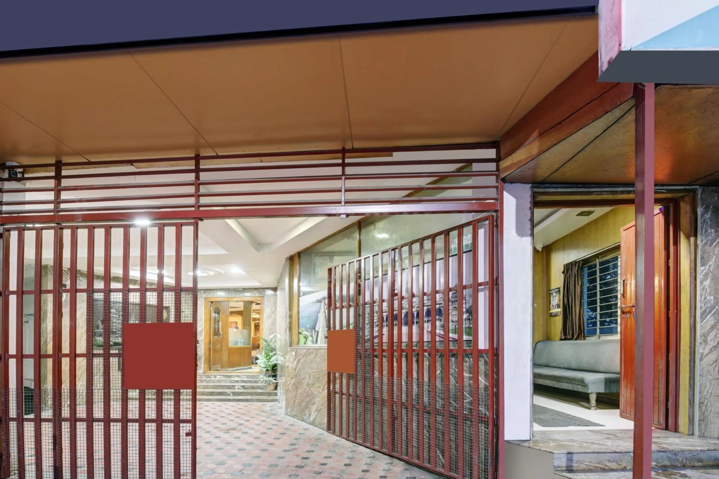 Facade/entrance in Super Townhouse Mysore City Centre Formerly Hotel Mahendra