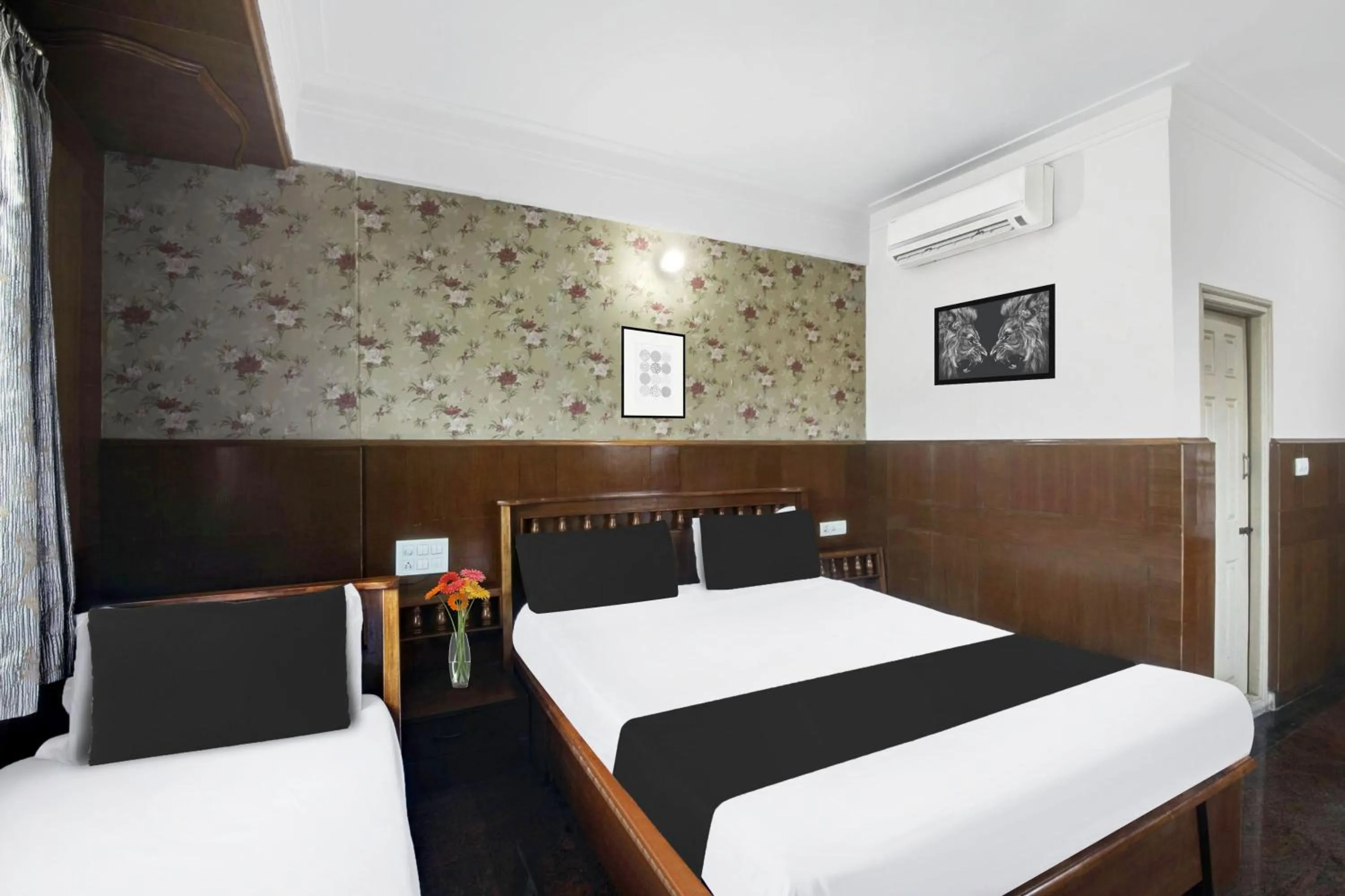 Bedroom, Bed in Super Townhouse Mysore City Centre Formerly Hotel Mahendra