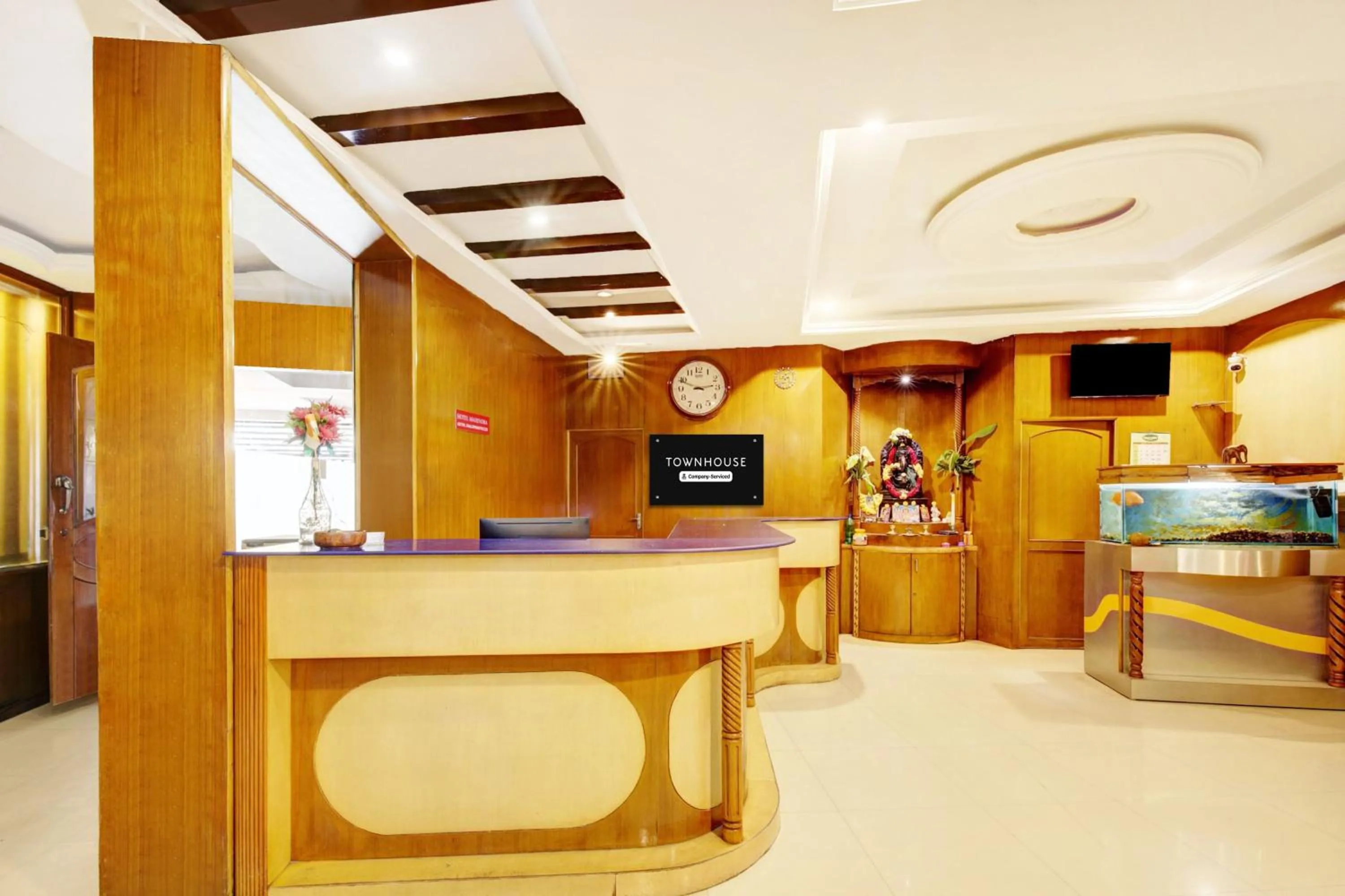 Lobby or reception in Super Townhouse Mysore City Centre Formerly Hotel Mahendra