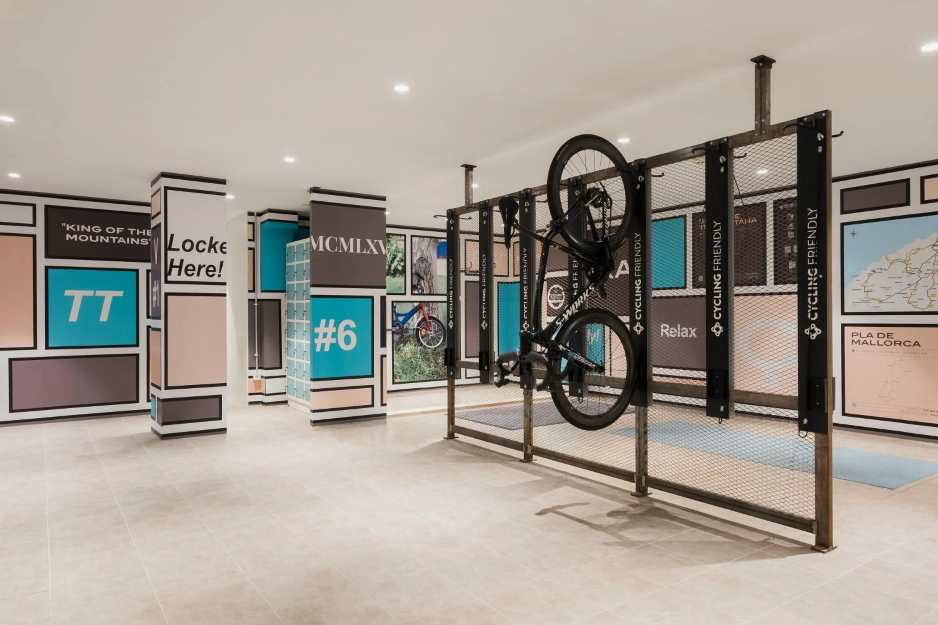 Cycling in El Vicenç de la Mar - Adults Only - Over 12