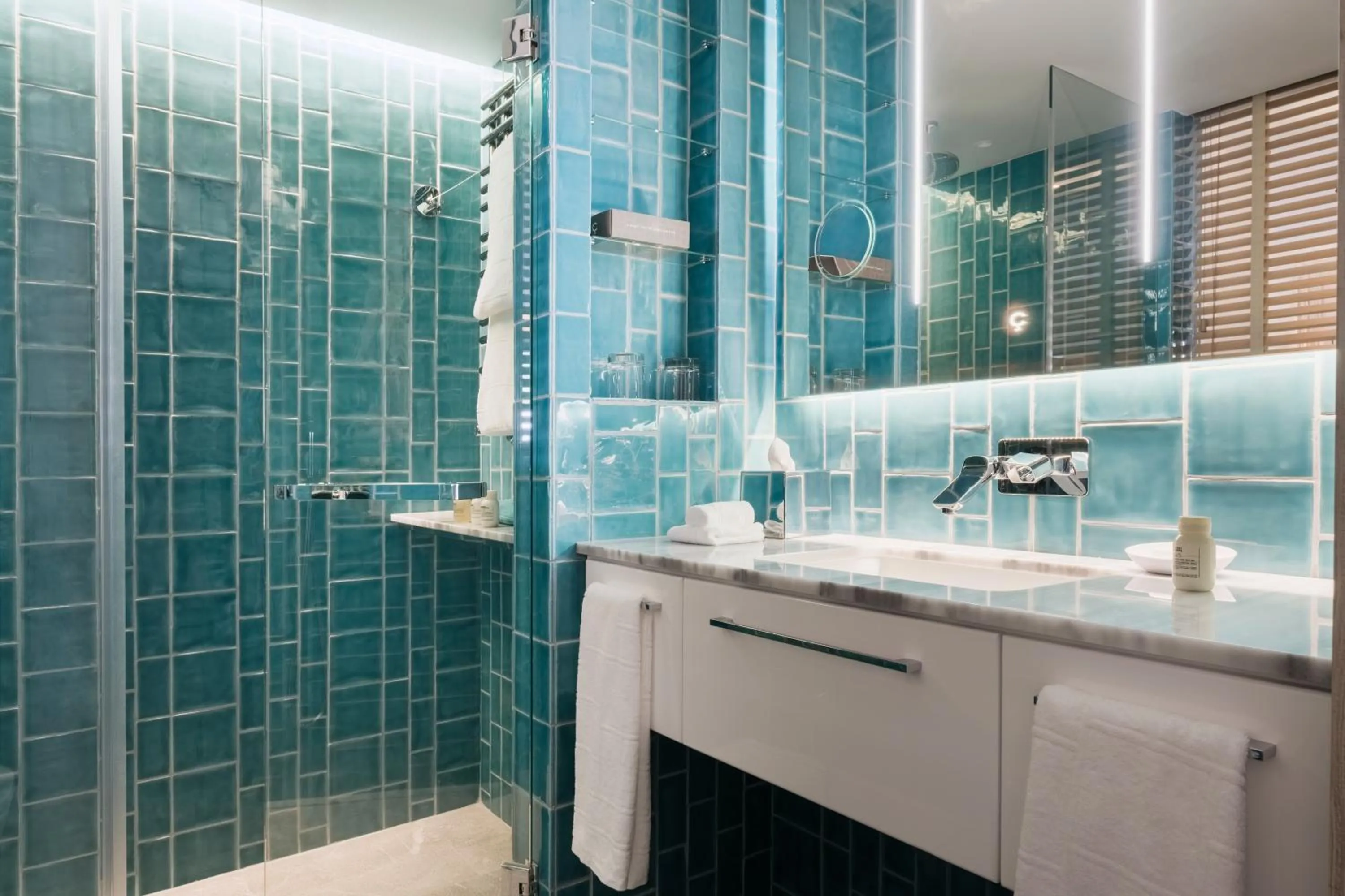 Shower in El Vicenç de la Mar - Adults Only - Over 12