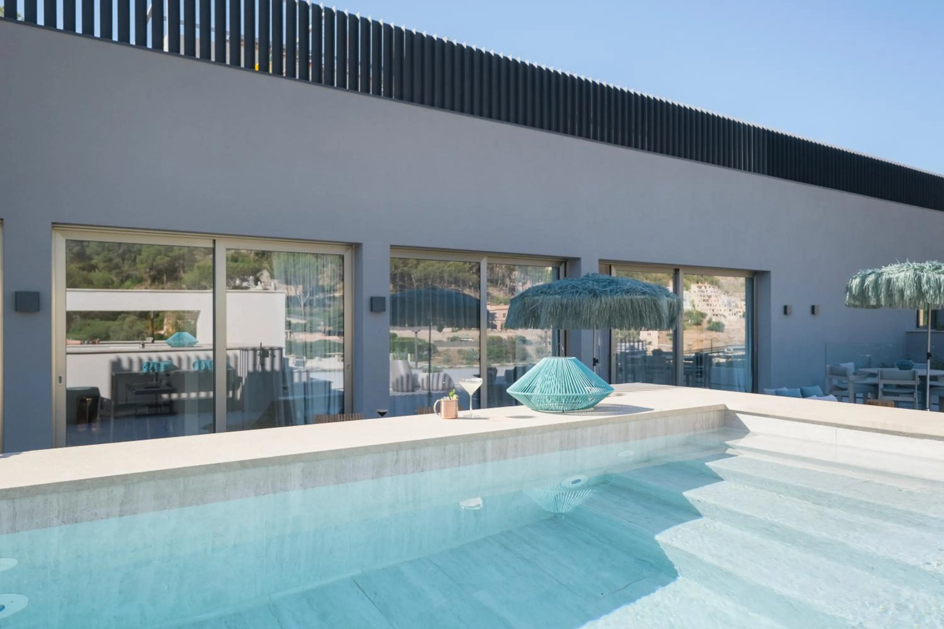 Swimming pool in El Vicenç de la Mar - Adults Only - Over 12