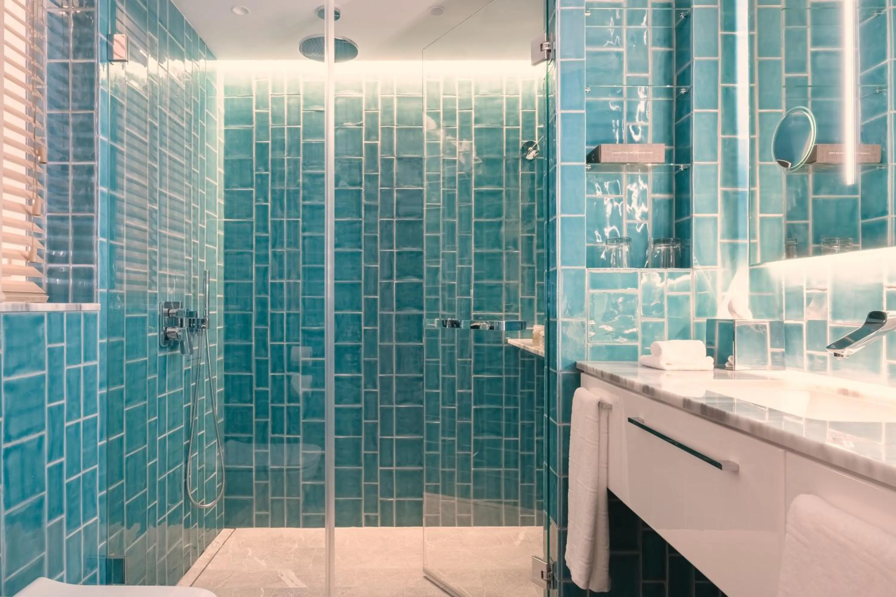 Shower in El Vicenç de la Mar - Adults Only - Over 12