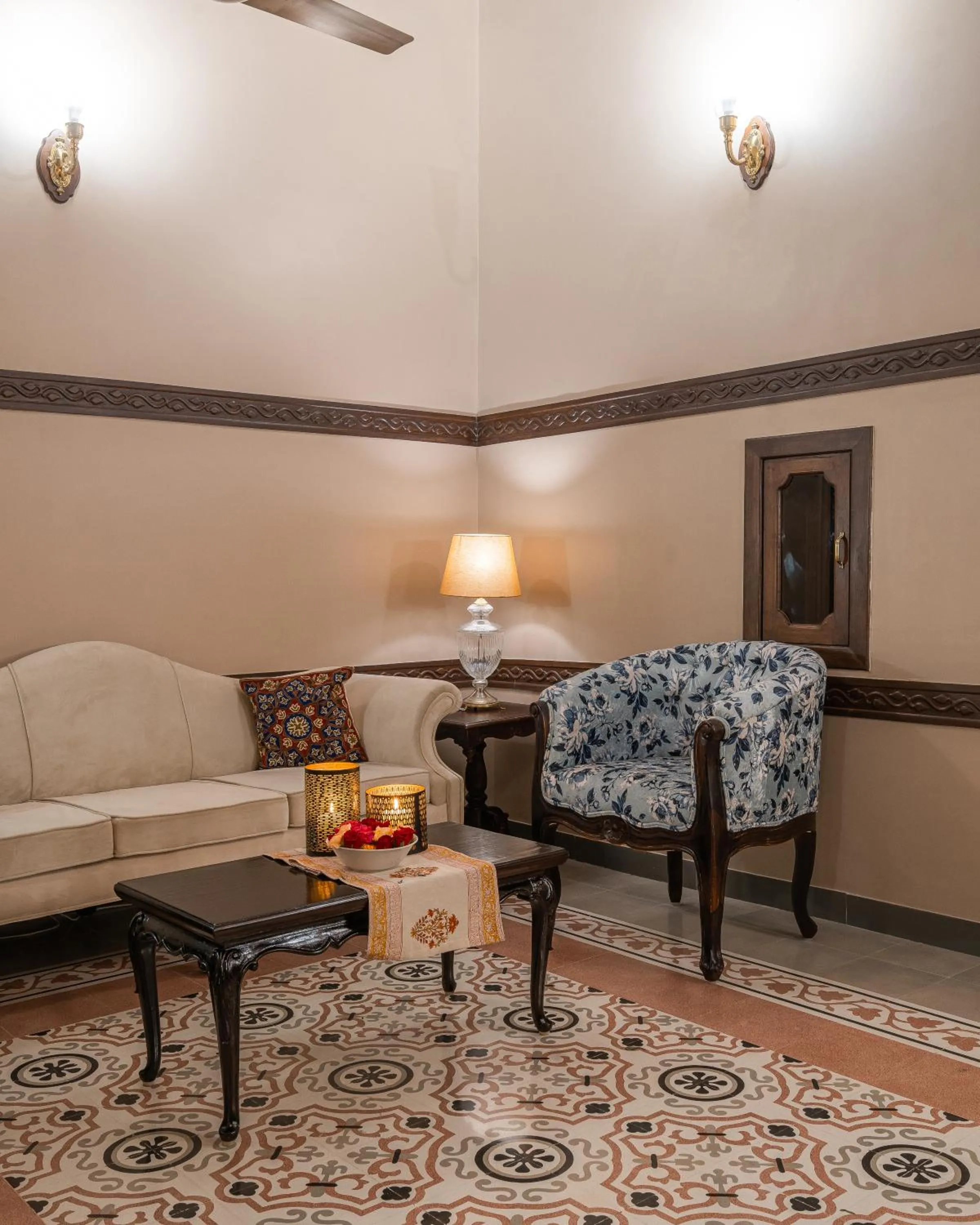 Seating area in Tree of Life Darbargadh Dared