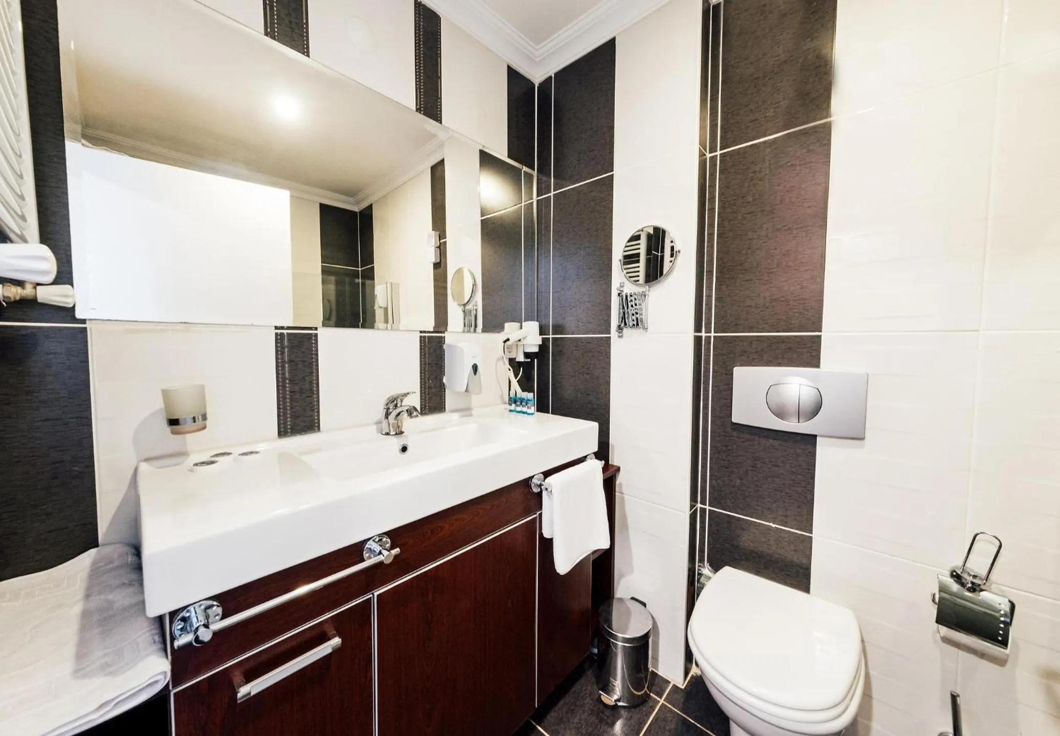 Bathroom in AFYTOS ÖREN PARK MTK