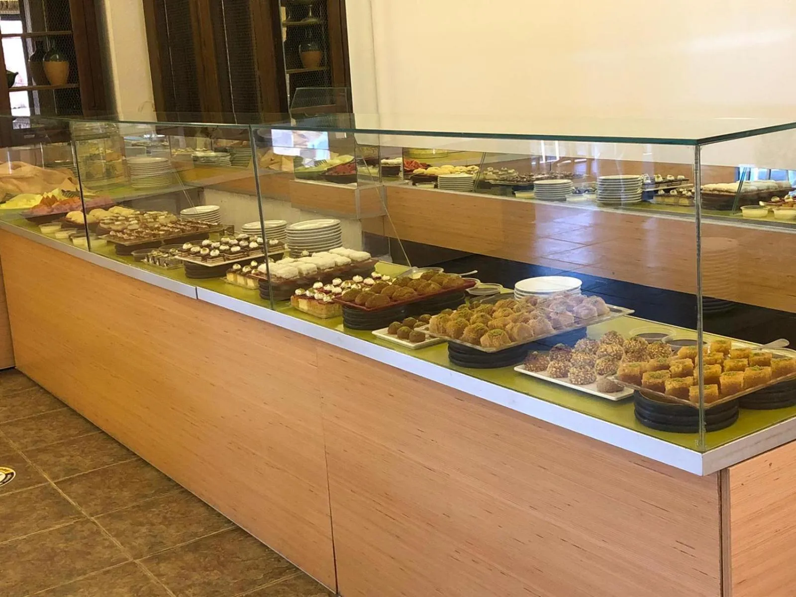 Restaurant/places to eat in AFYTOS ÖREN PARK MTK