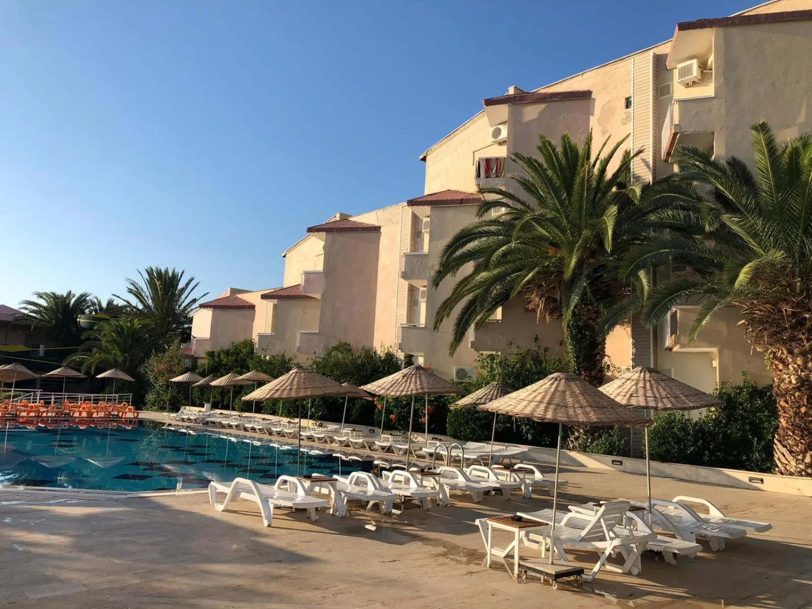 Swimming pool in AFYTOS ÖREN PARK MTK