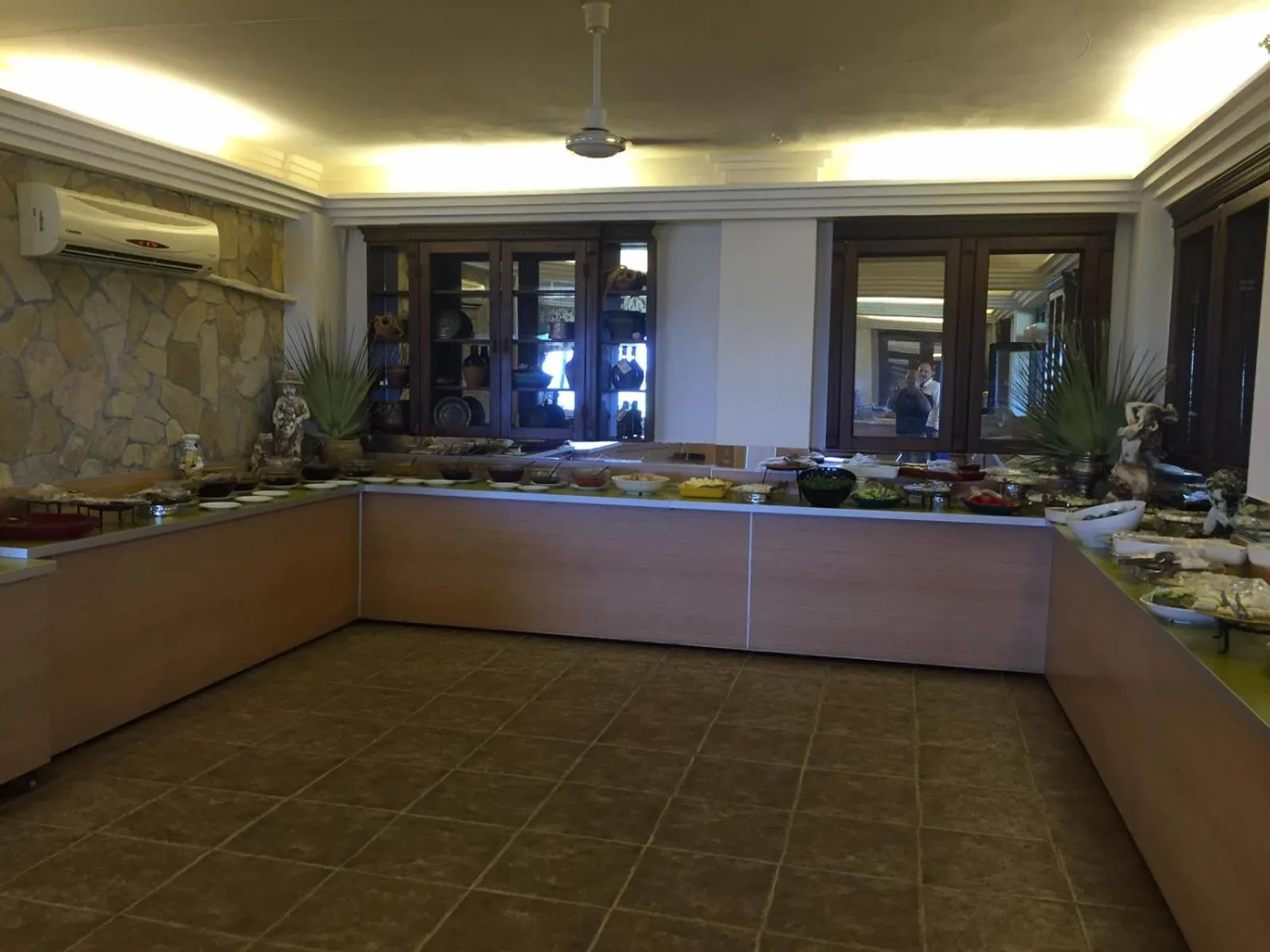 Food and drinks in AFYTOS ÖREN PARK MTK